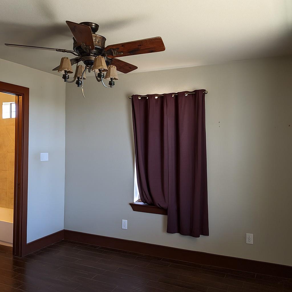 143 Spring Hollow Trl, Smithville, TX 78957