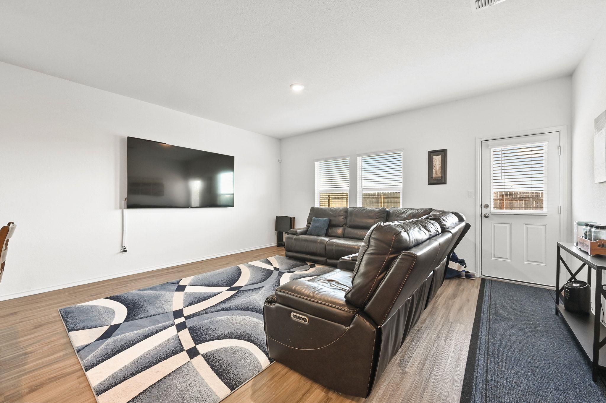 13704 Tordillo Dr, Elgin, TX 78621