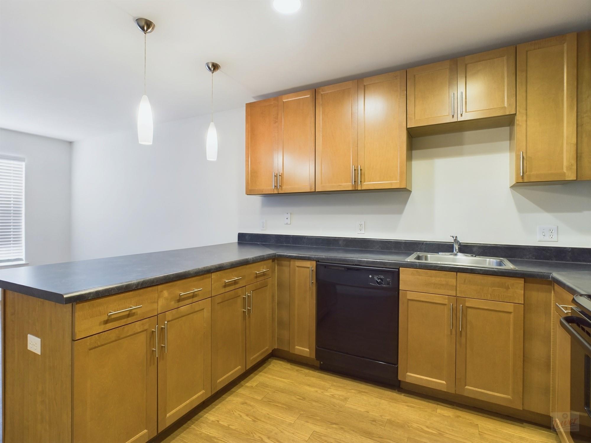 711 W 32nd St # 107, Austin, TX 78705