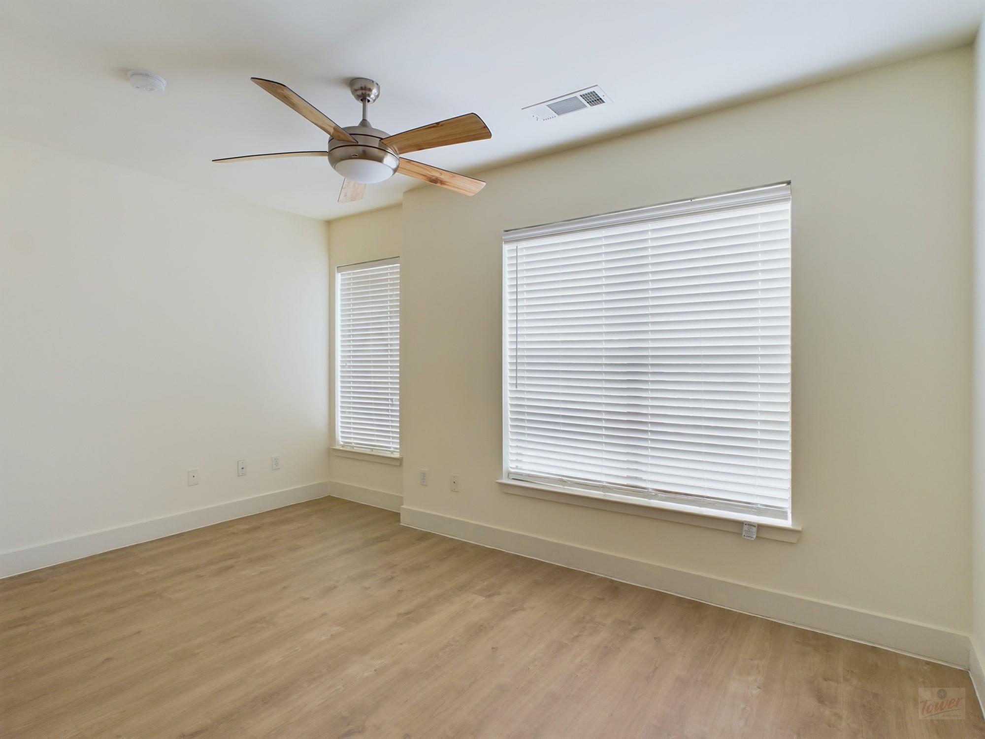 711 W 32nd St # 107, Austin, TX 78705