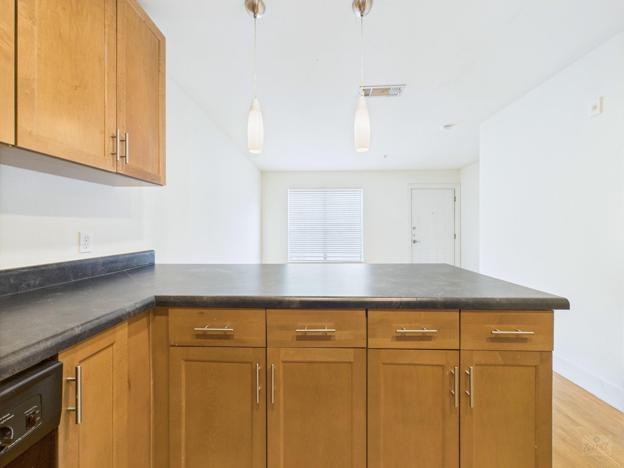 711 W 32nd St # 108, Austin, TX 78705