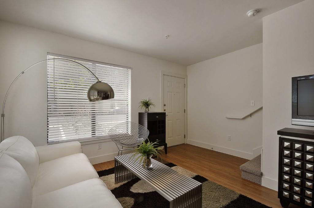 711 W 32nd St # 108, Austin, TX 78705