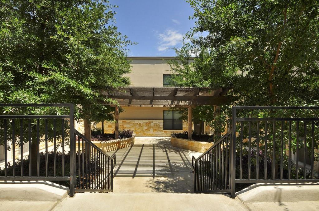 711 W 32nd St # 108, Austin, TX 78705