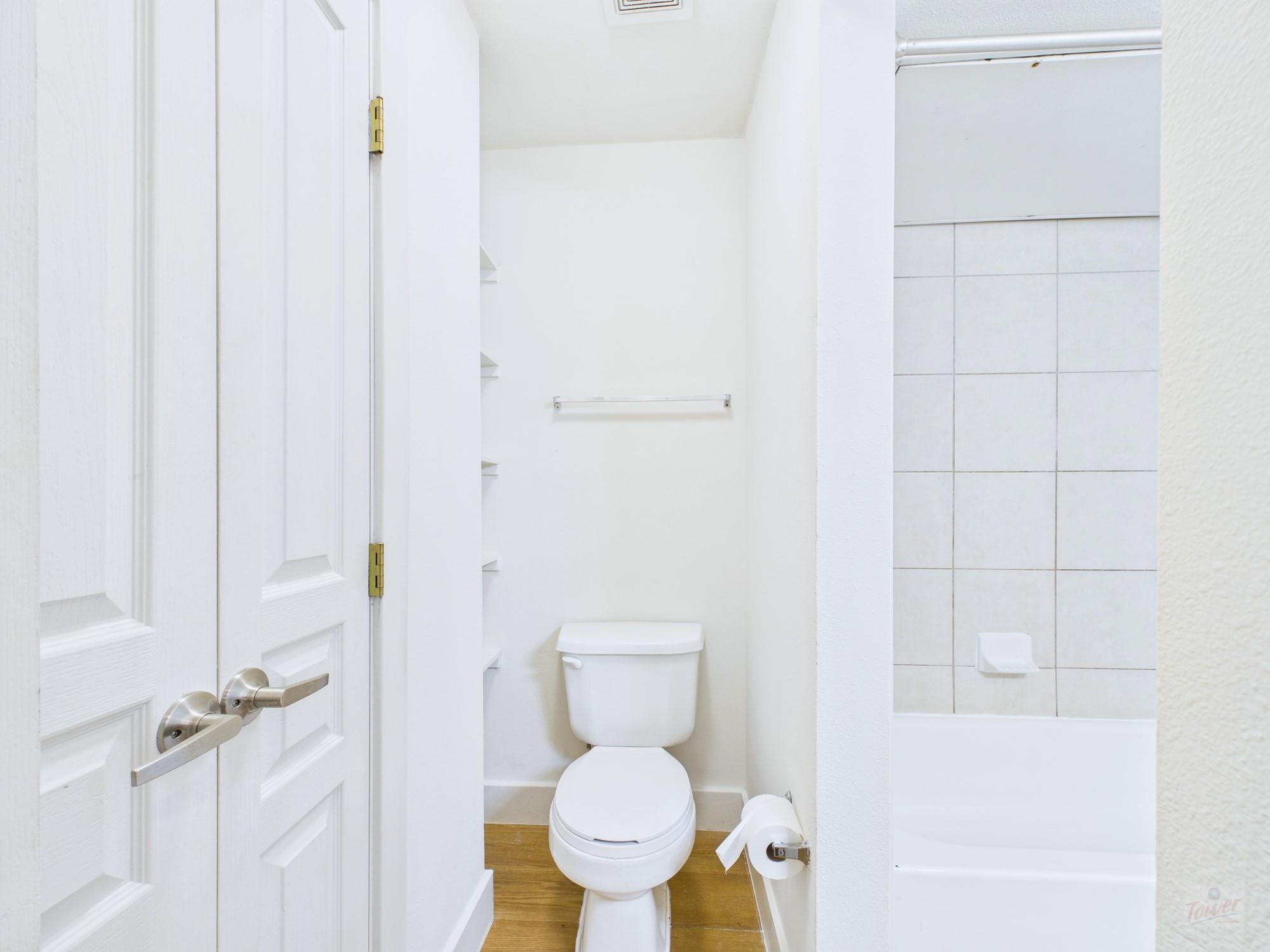 711 W 32nd St # 108, Austin, TX 78705