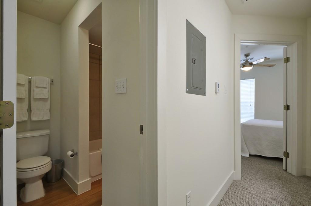 711 W 32nd St # 108, Austin, TX 78705