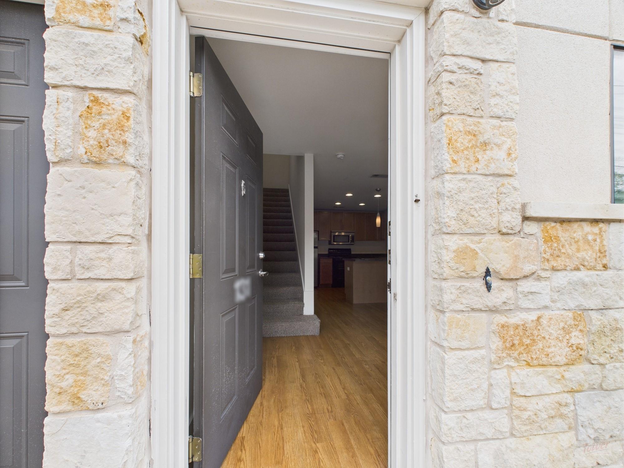 711 W 32nd St # 108, Austin, TX 78705