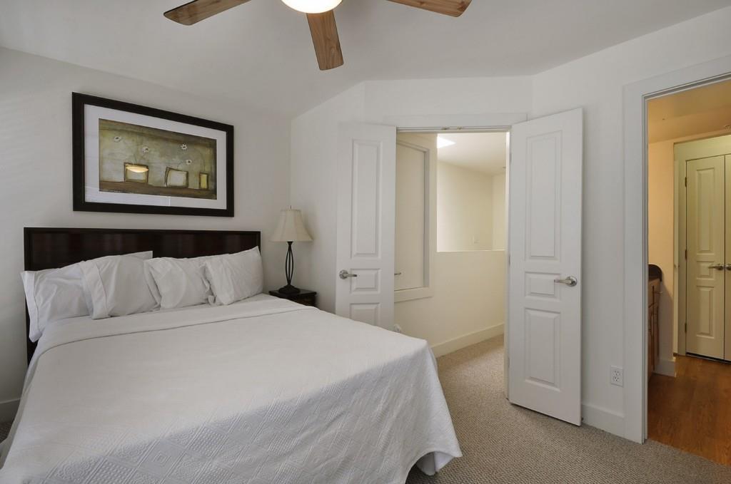 711 W 32nd St # 108, Austin, TX 78705