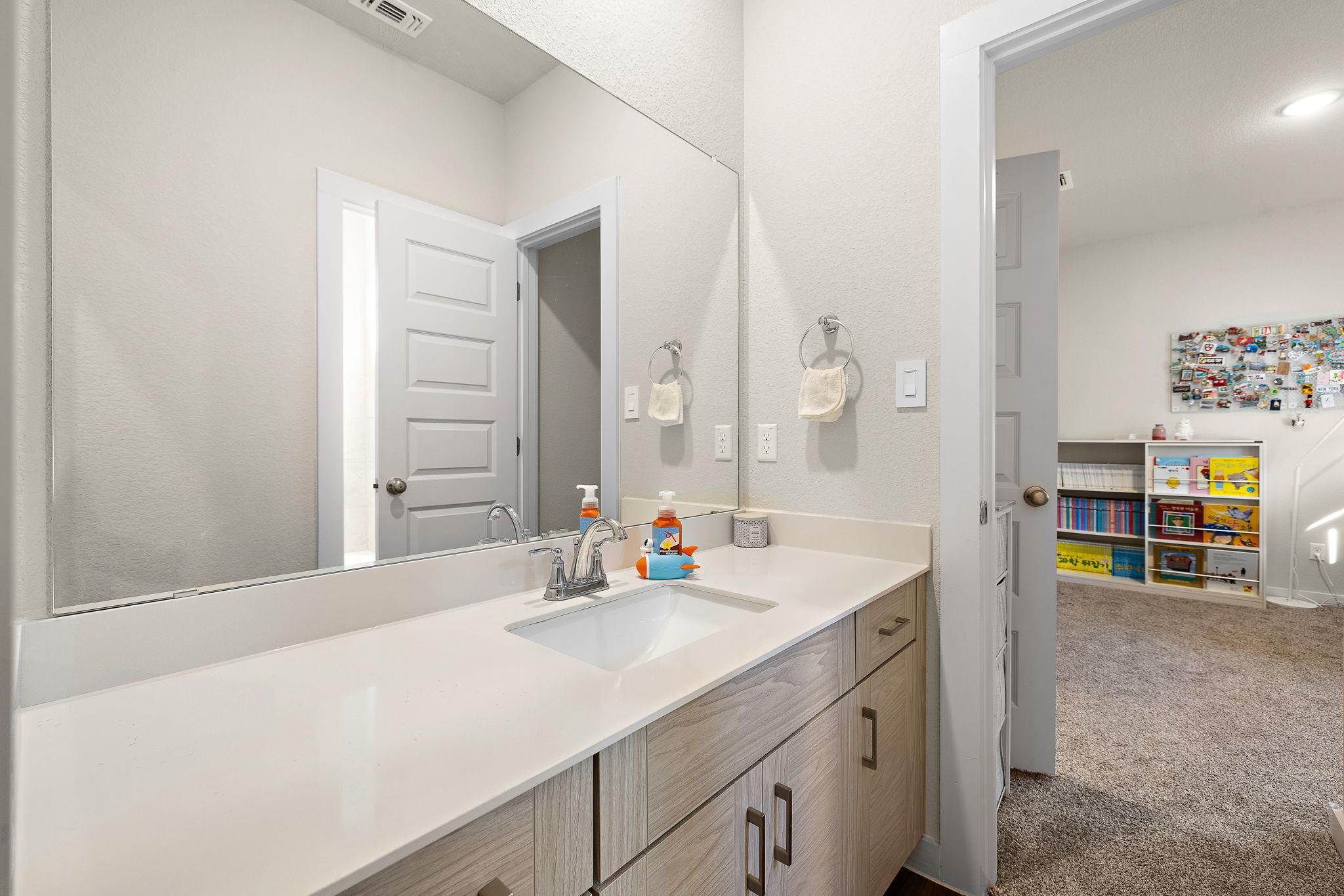 120 Upland Dr, Georgetown, TX 78628