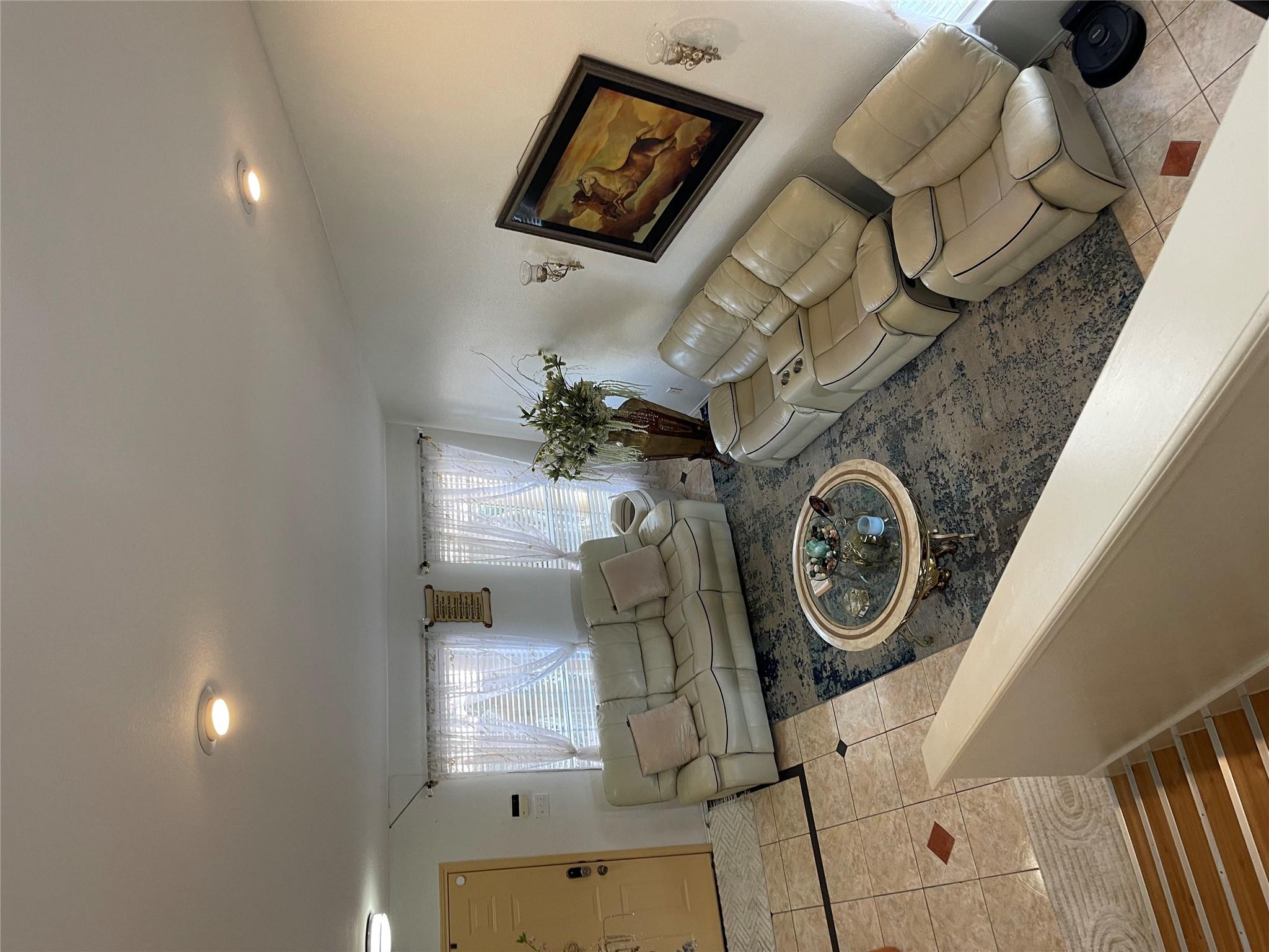 1021 Traci Michelle Dr, Pflugerville, TX 78660