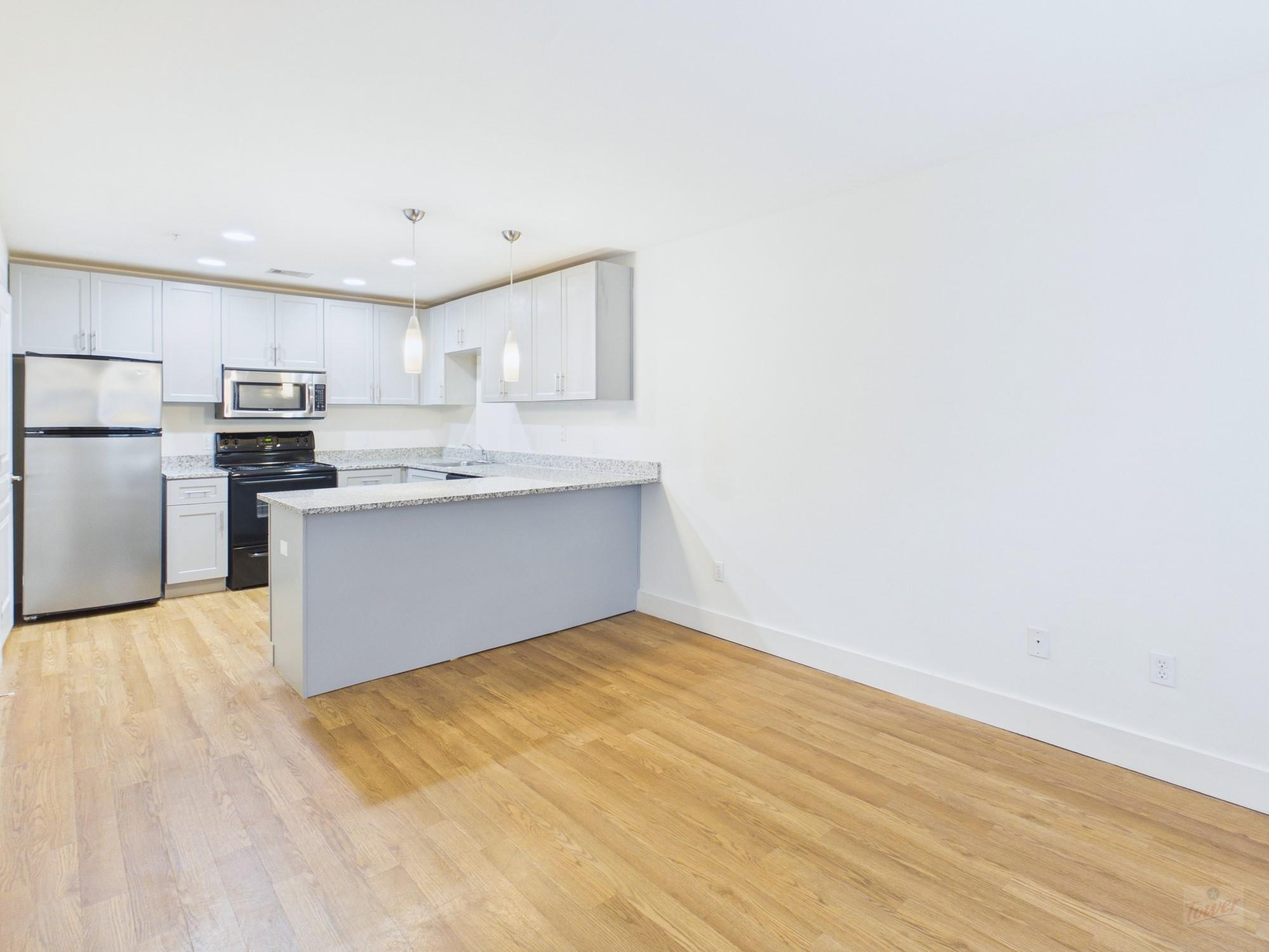 711 W 32nd St # 109, Austin, TX 78705