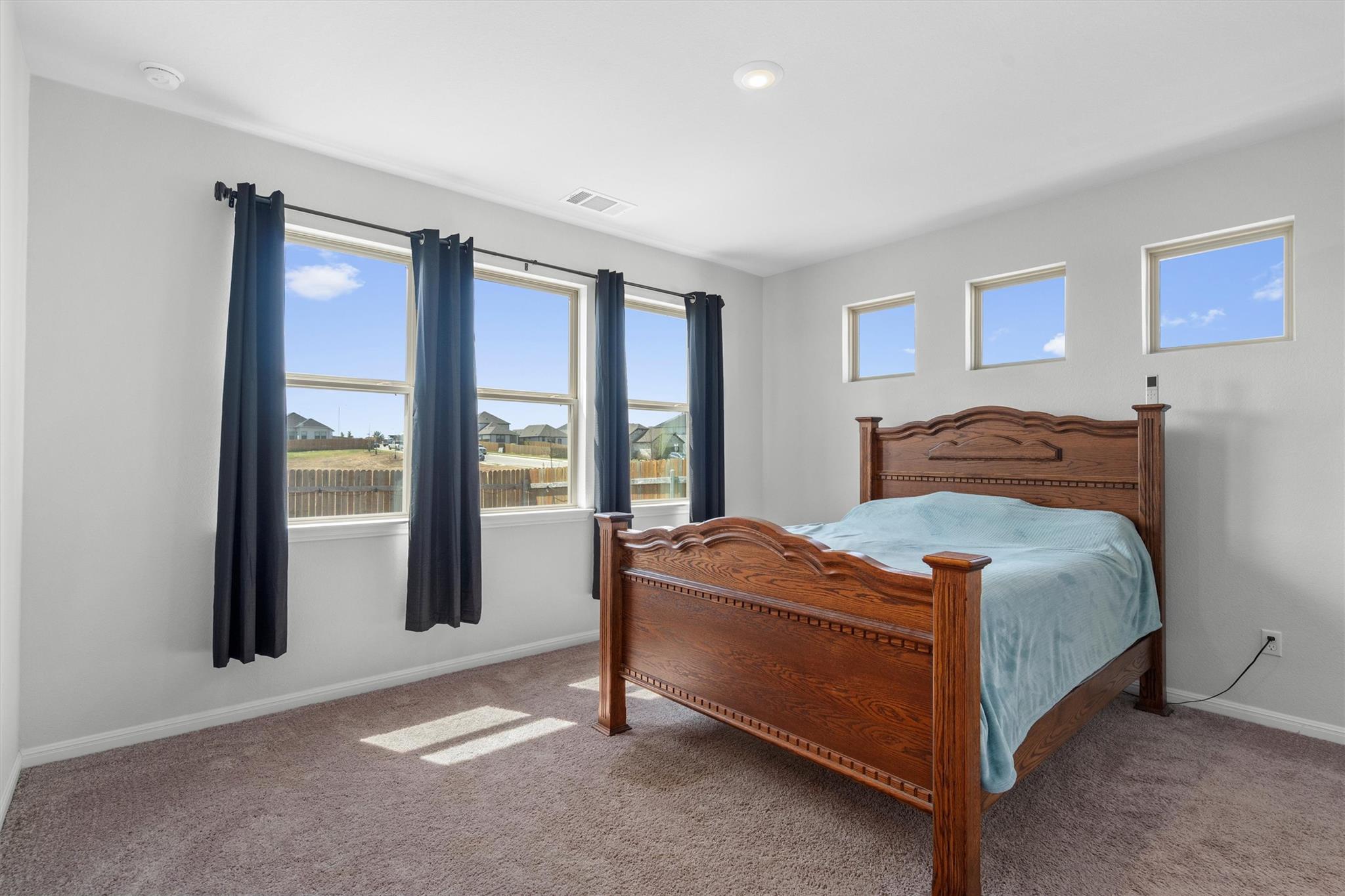 310 Tolo Dr, Elgin, TX 78621