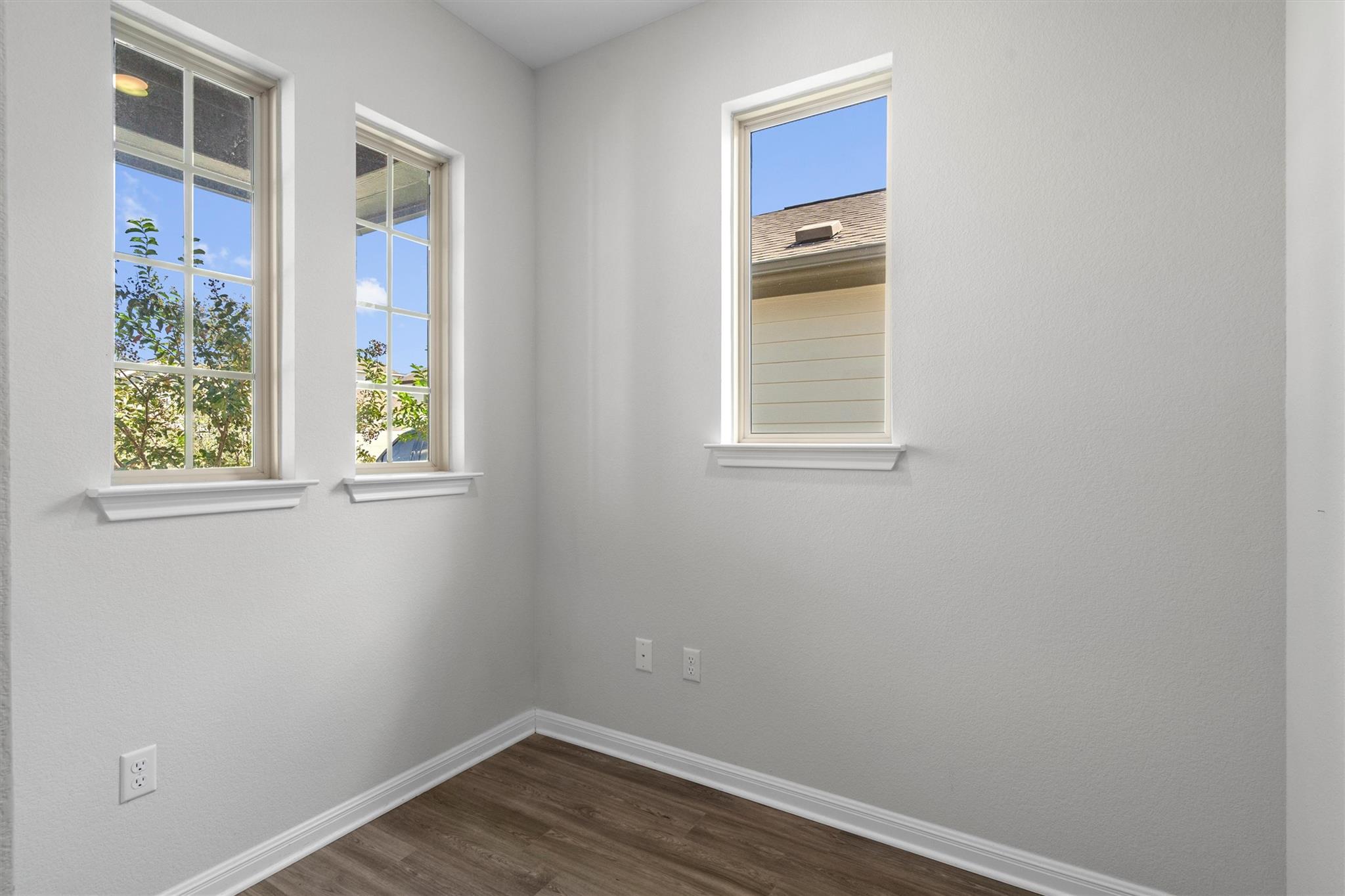 310 Tolo Dr, Elgin, TX 78621