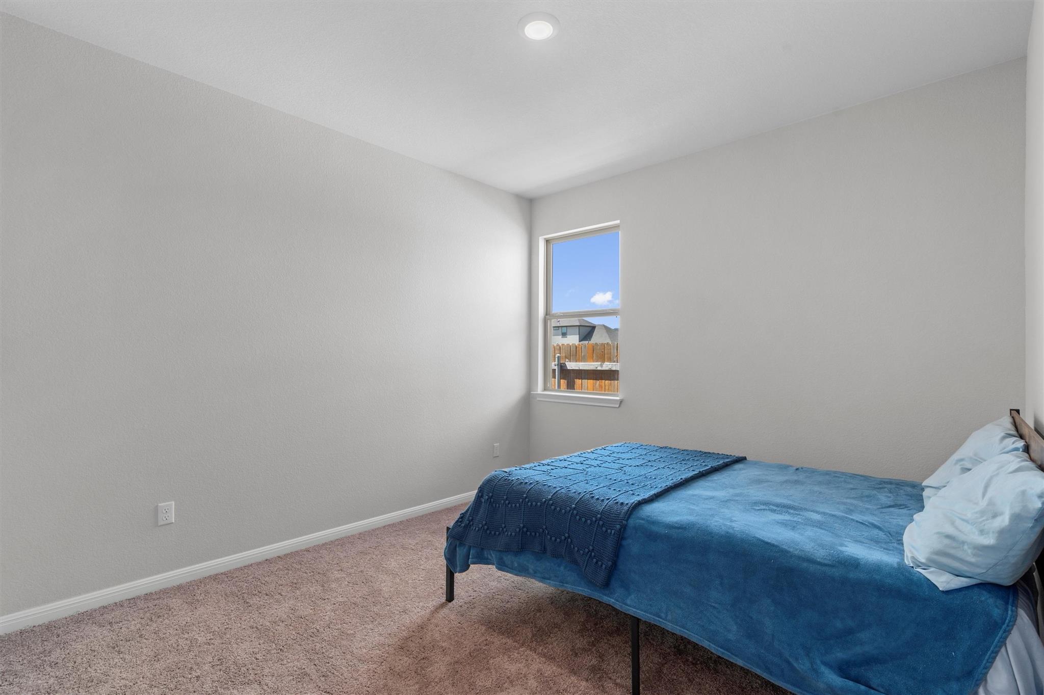 310 Tolo Dr, Elgin, TX 78621