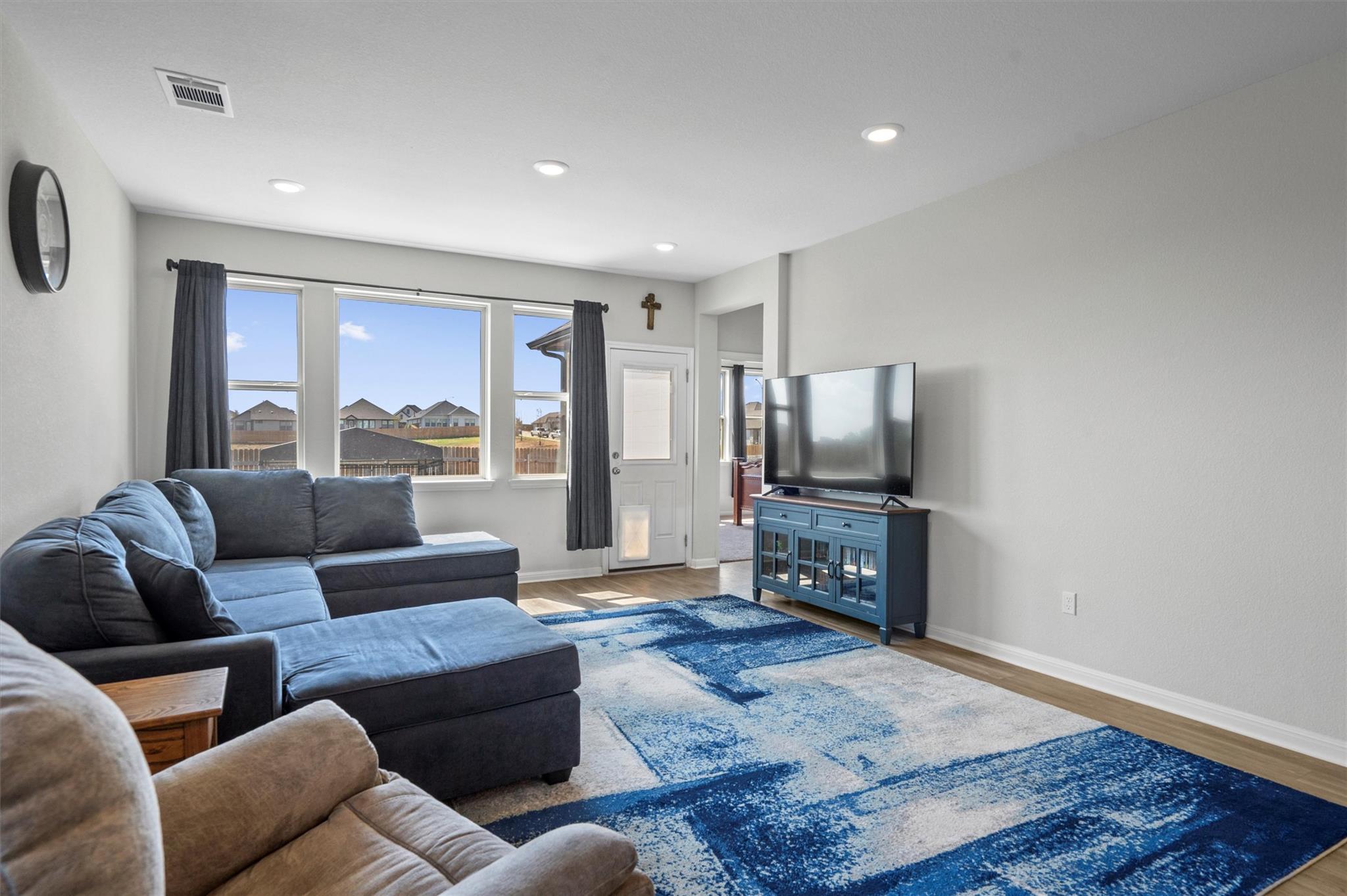 310 Tolo Dr, Elgin, TX 78621