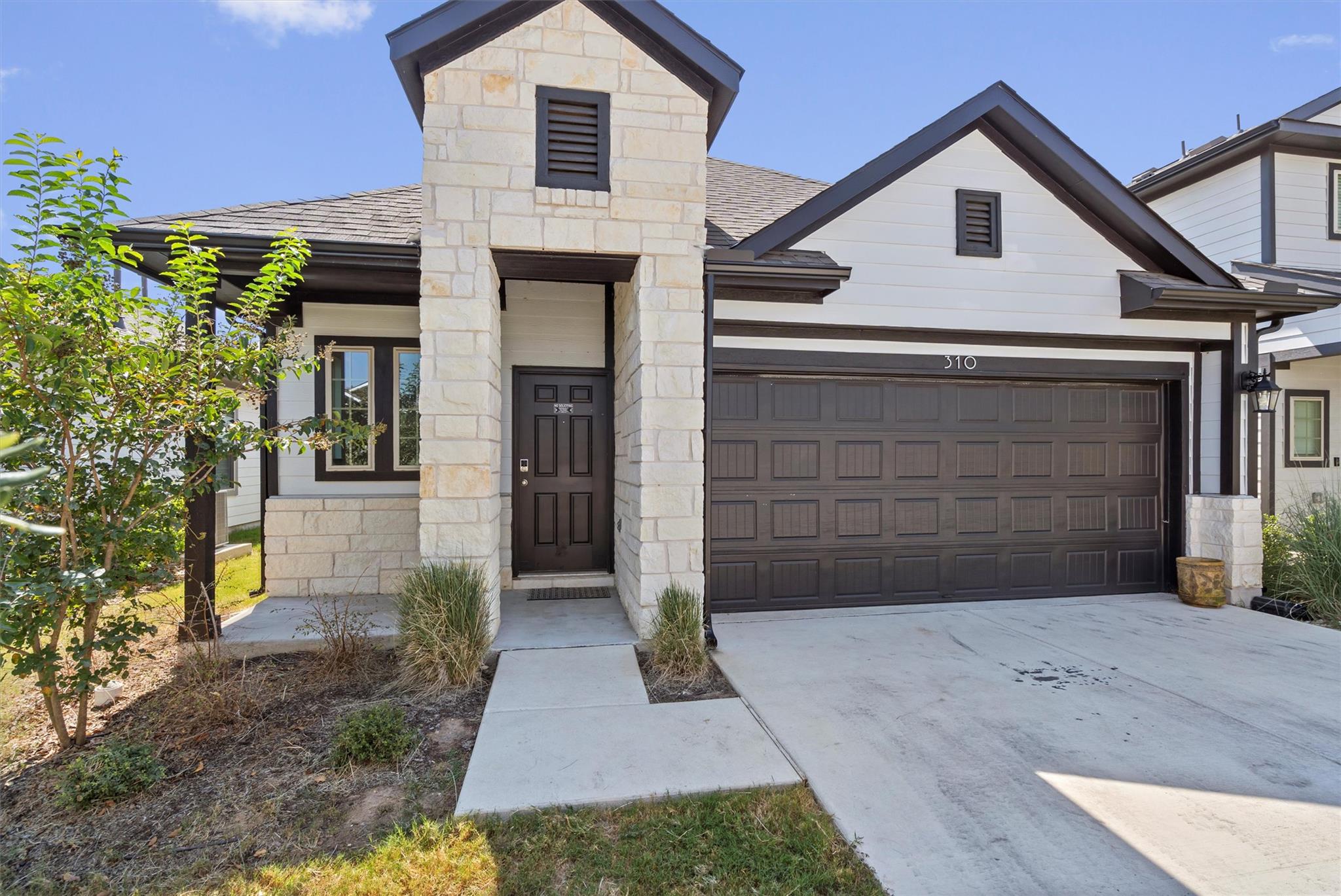 310 Tolo Dr, Elgin, TX 78621