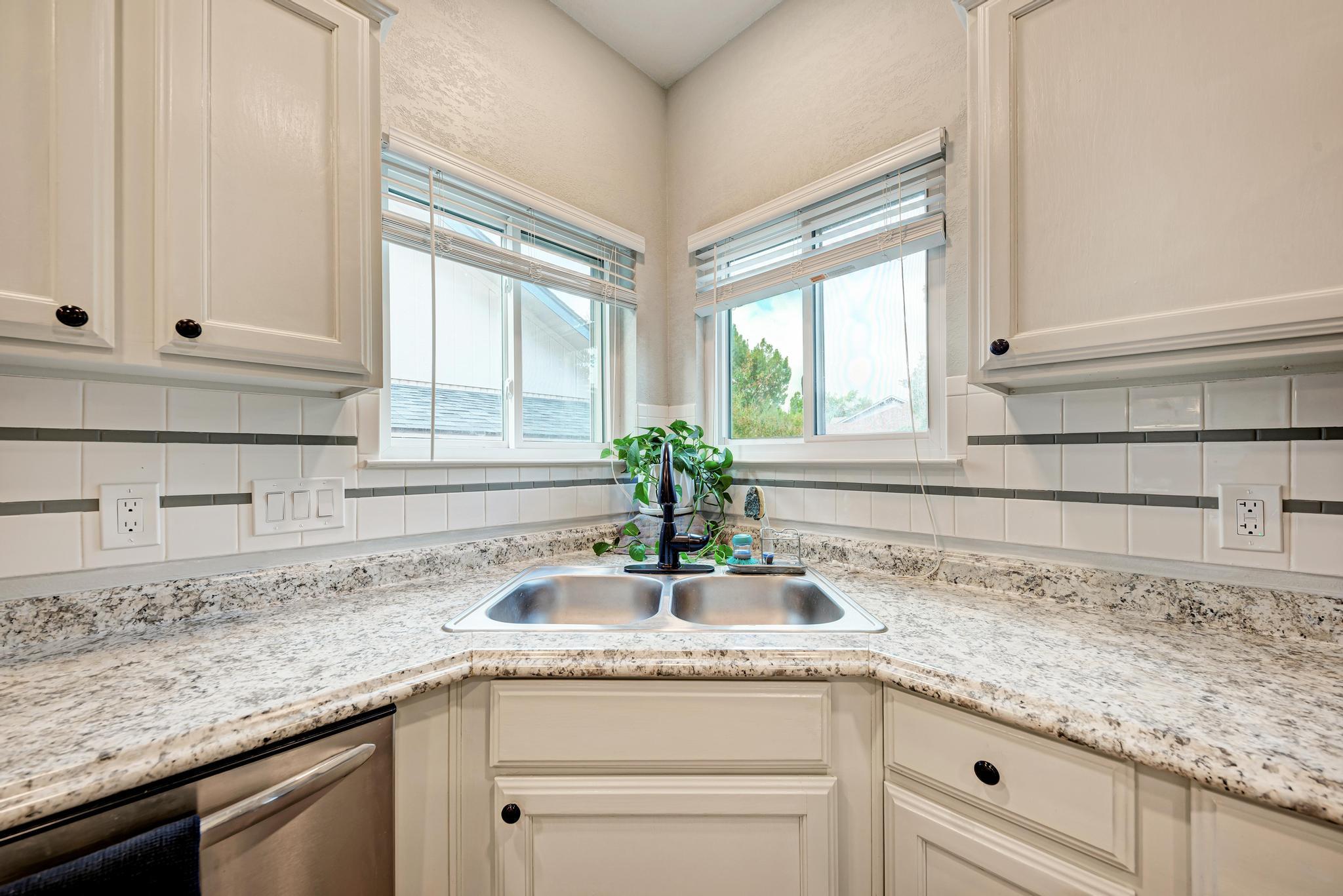 2508 Eastwood Ln, Round Rock, TX 78664