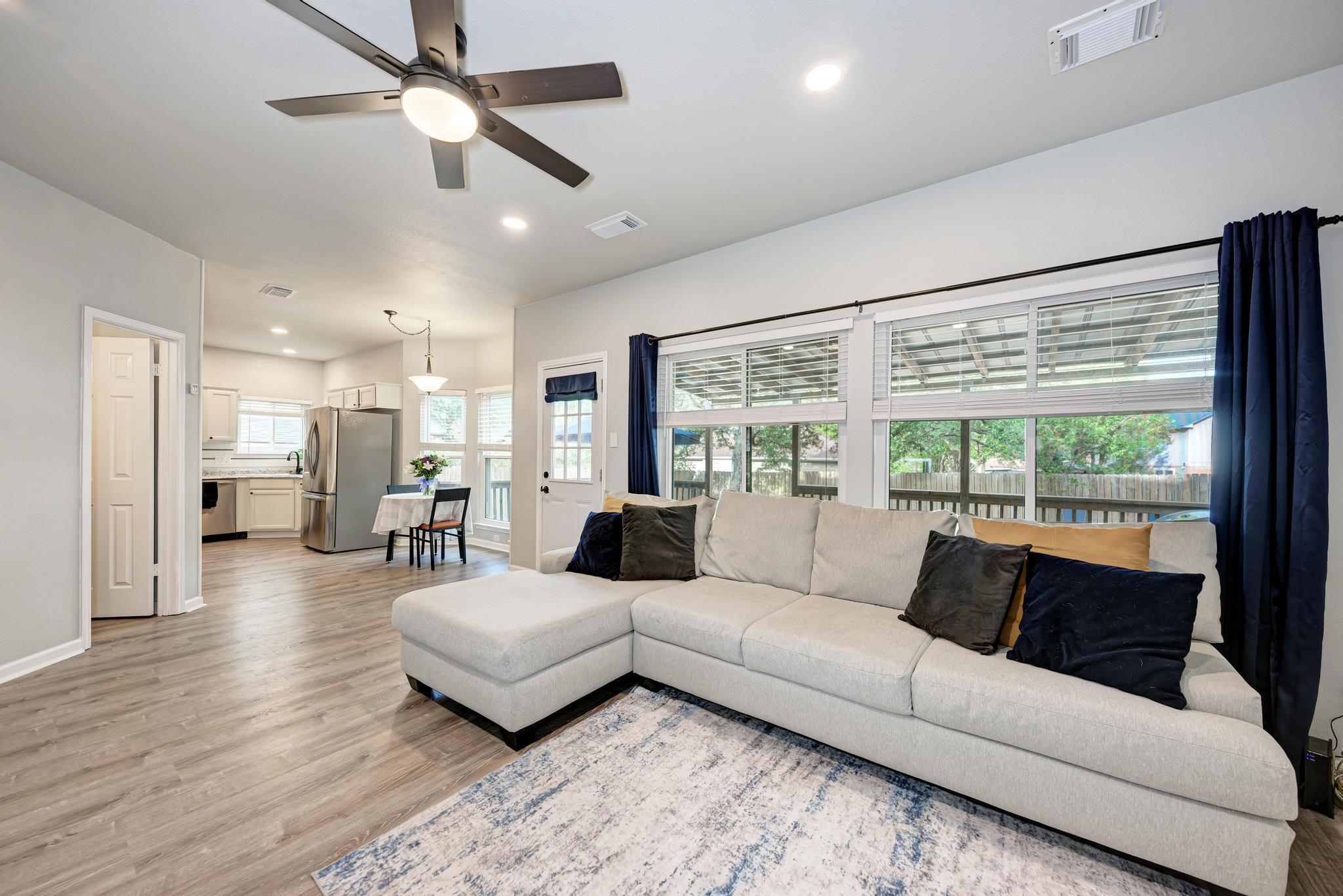 2508 Eastwood Ln, Round Rock, TX 78664