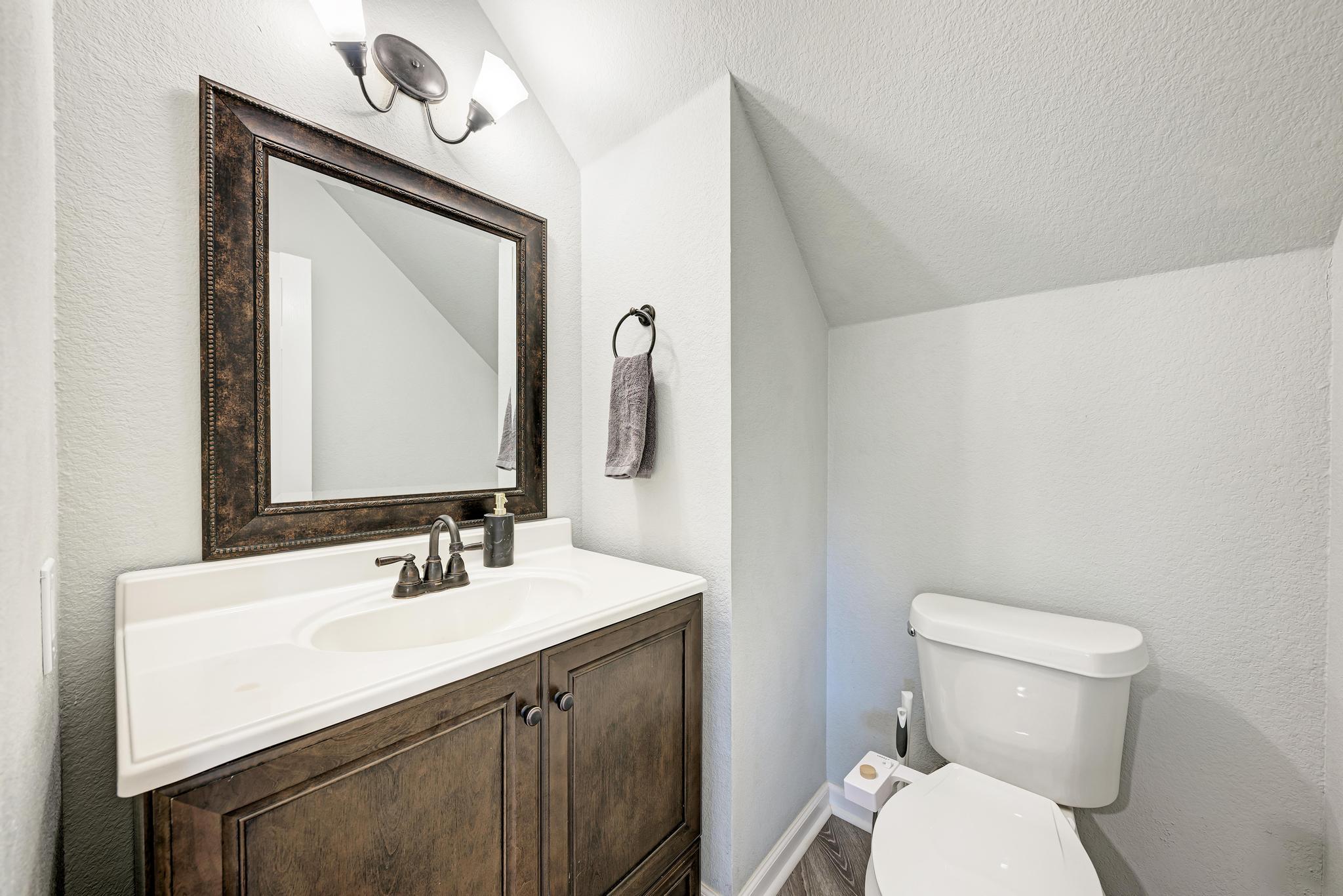 2508 Eastwood Ln, Round Rock, TX 78664