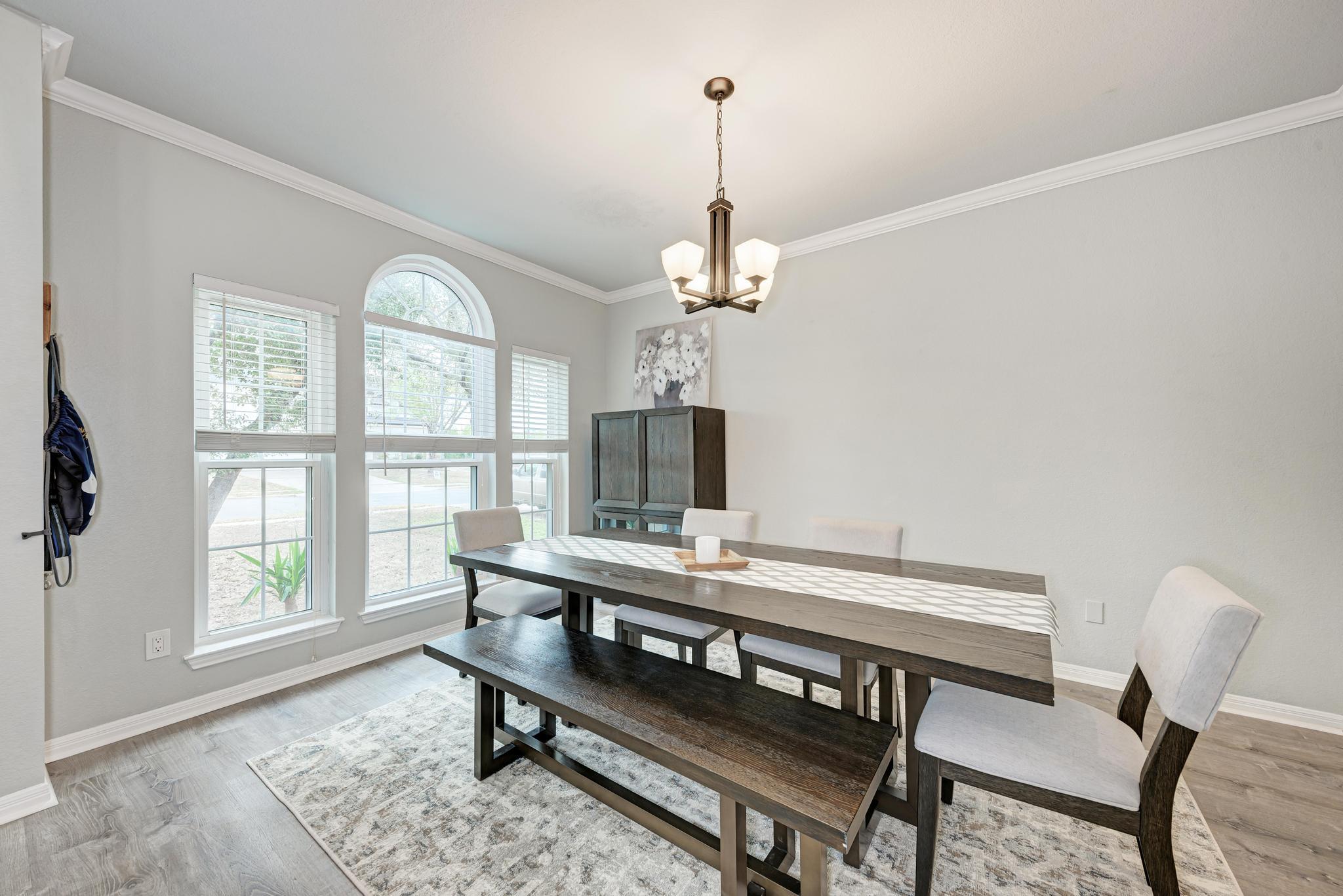 2508 Eastwood Ln, Round Rock, TX 78664