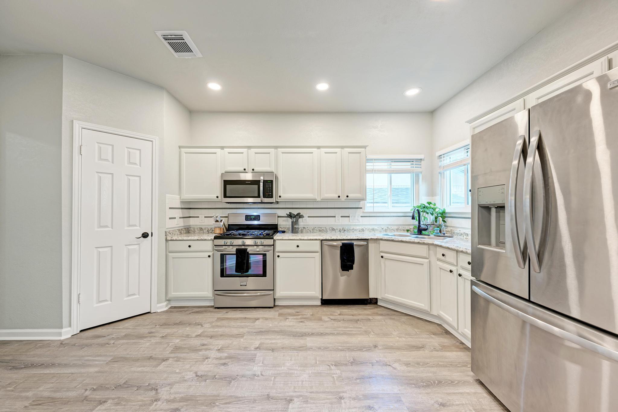 2508 Eastwood Ln, Round Rock, TX 78664