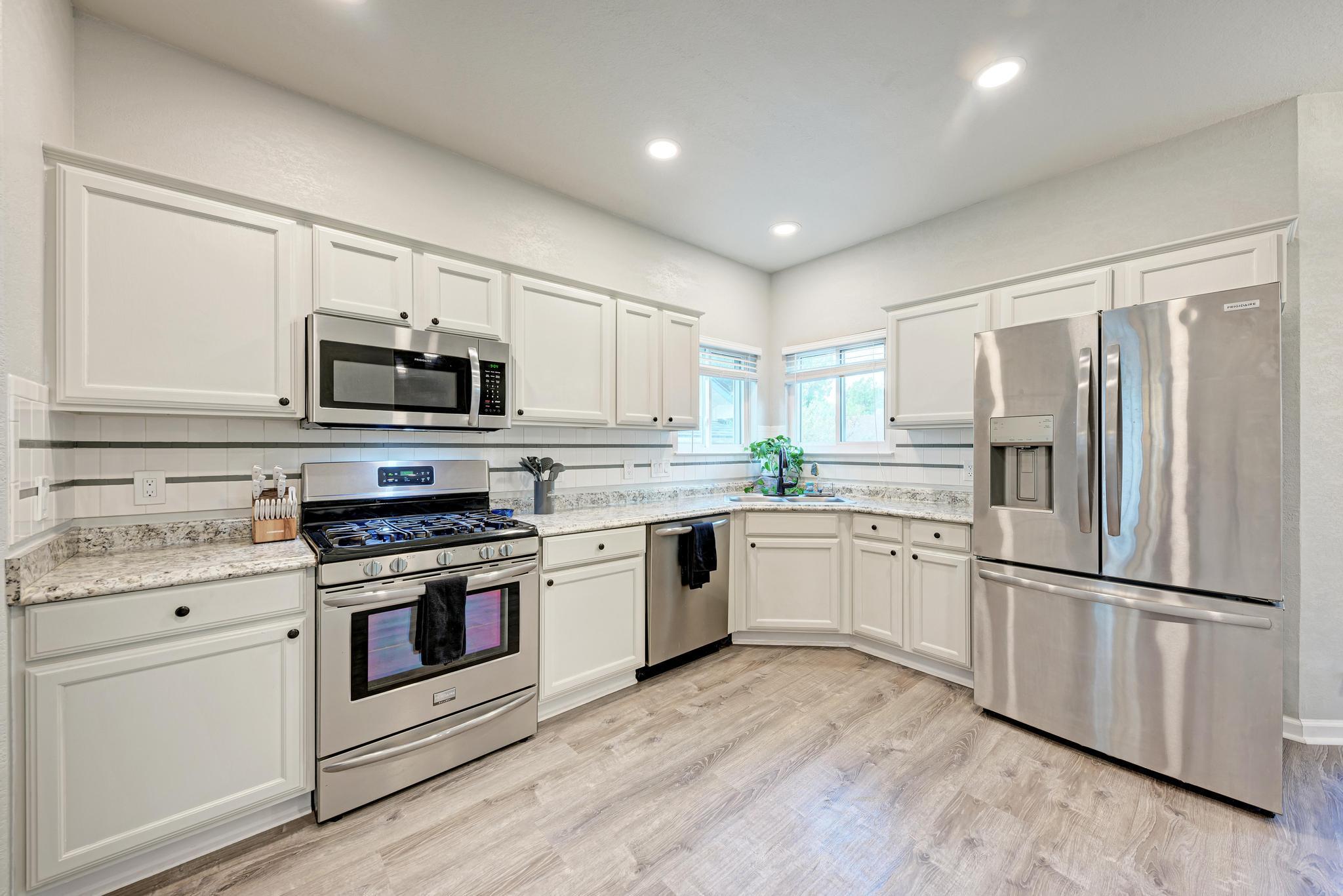 2508 Eastwood Ln, Round Rock, TX 78664