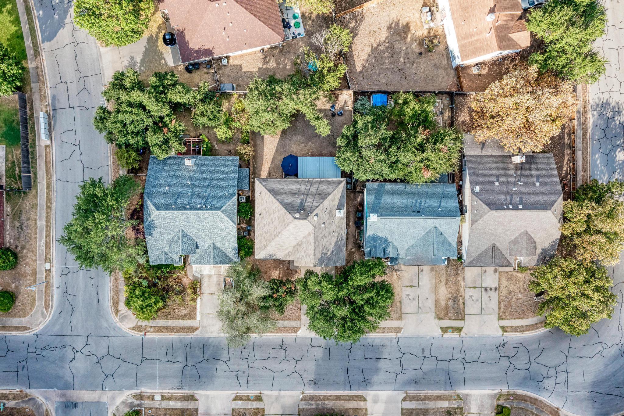 2508 Eastwood Ln, Round Rock, TX 78664