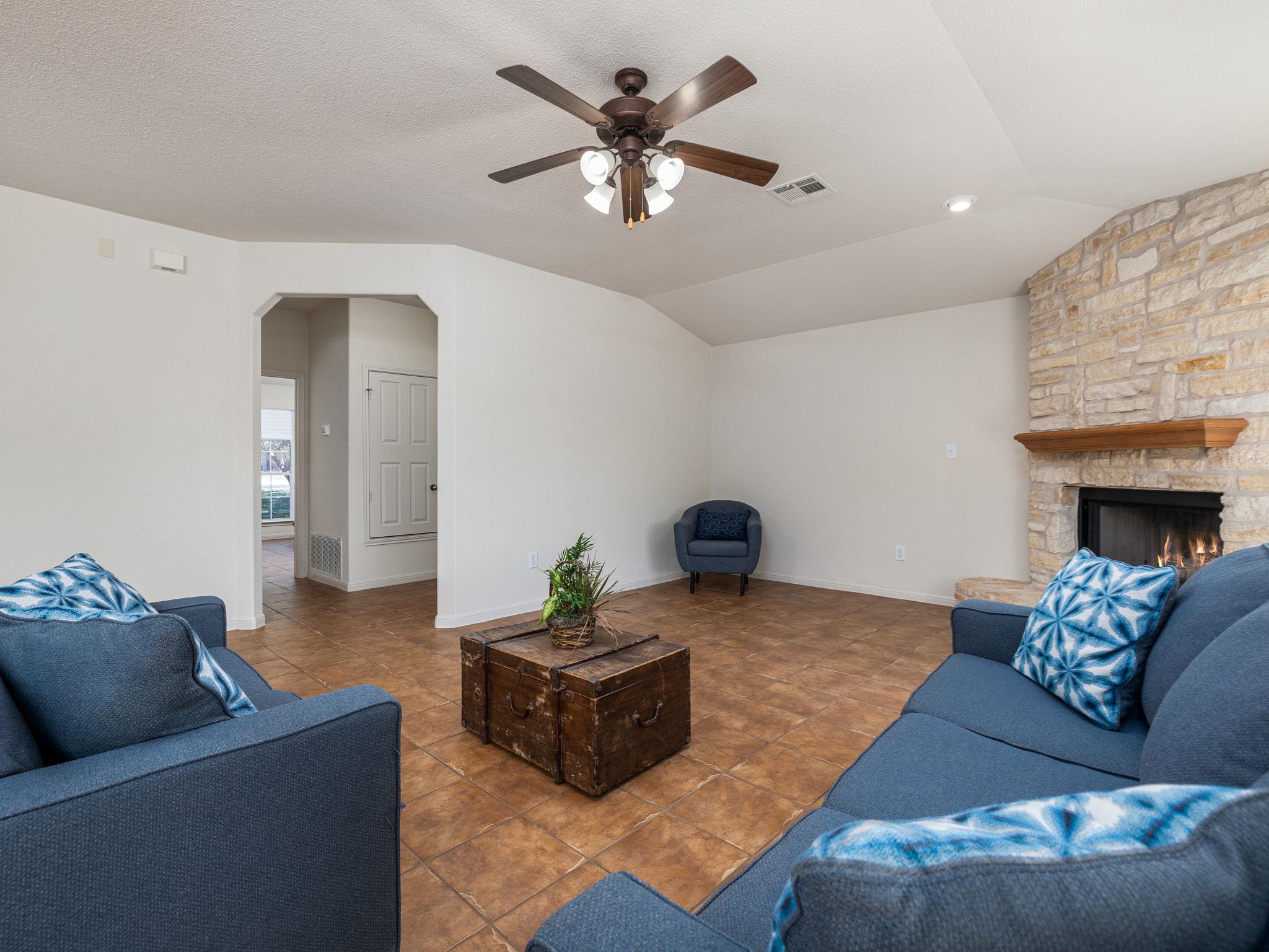 650 Speed Horse, Liberty Hill, TX 78642