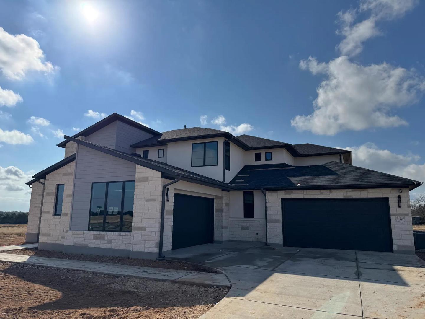 2385 Lineage Ln, Leander, TX 78641