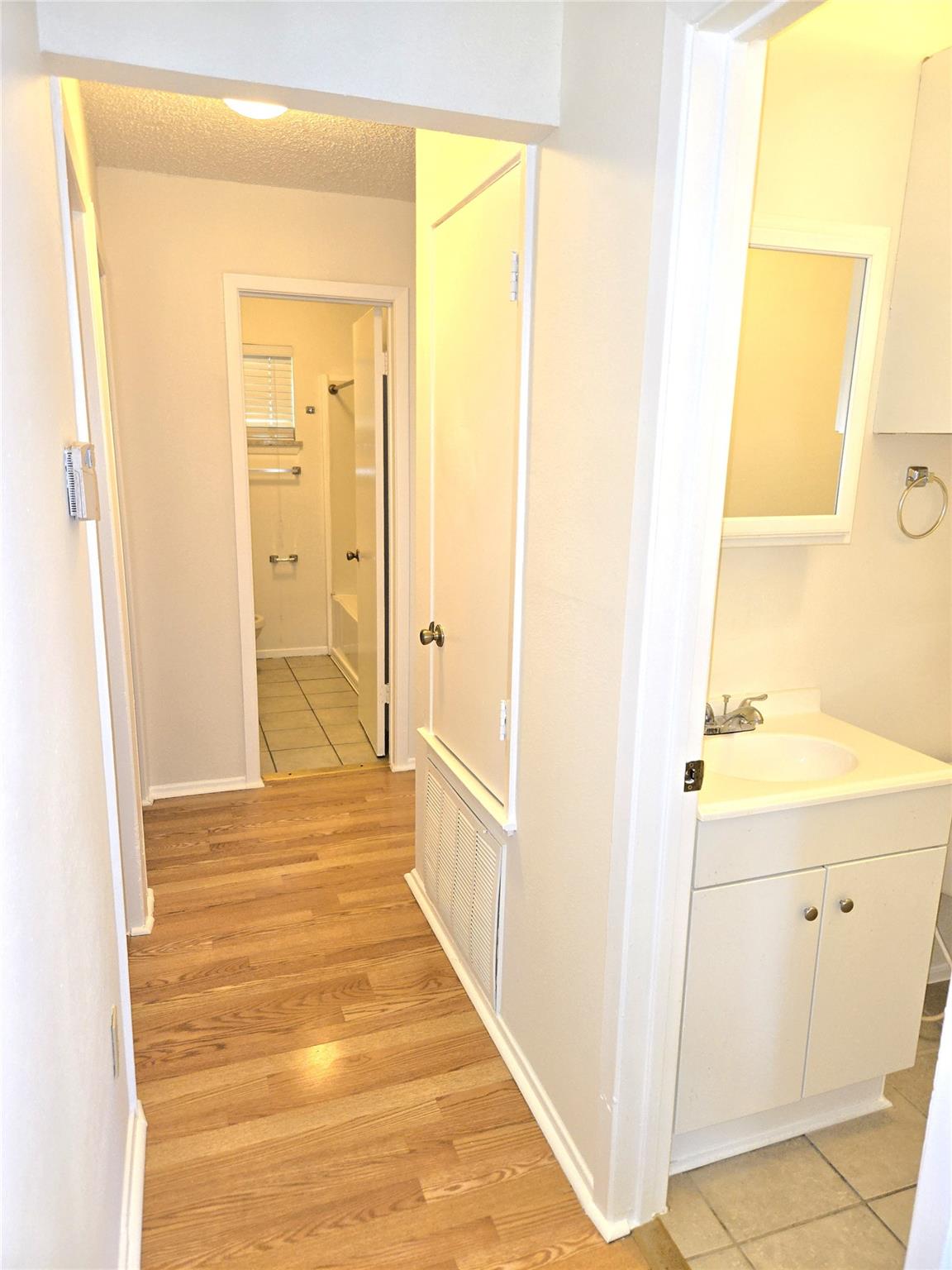 203 S Mitchell St St # 4, San Marcos, TX 78666