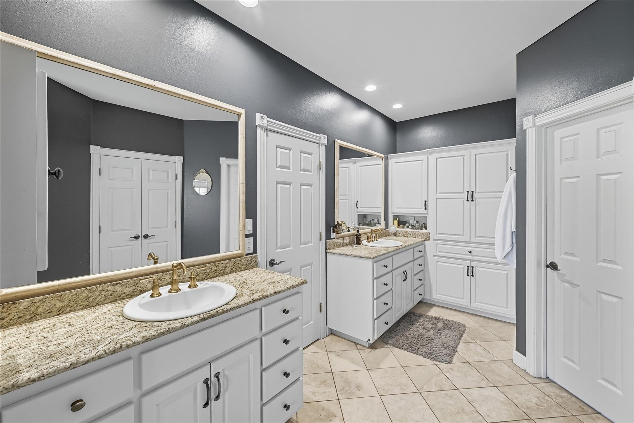 8075 Mount Sharp Rd, Wimberley, TX 78676