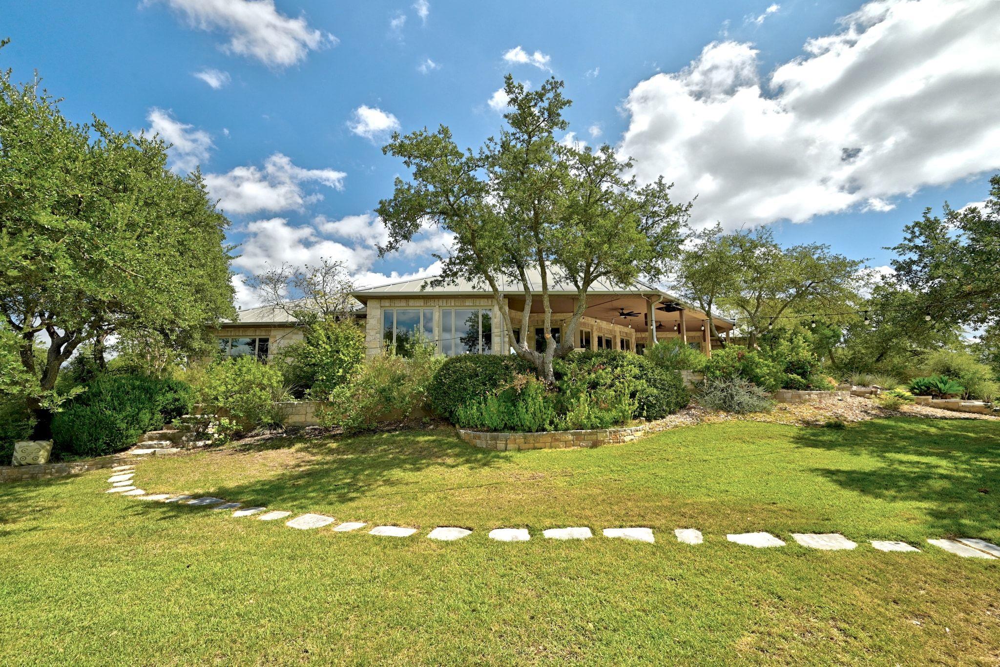 8075 Mount Sharp Rd, Wimberley, TX 78676