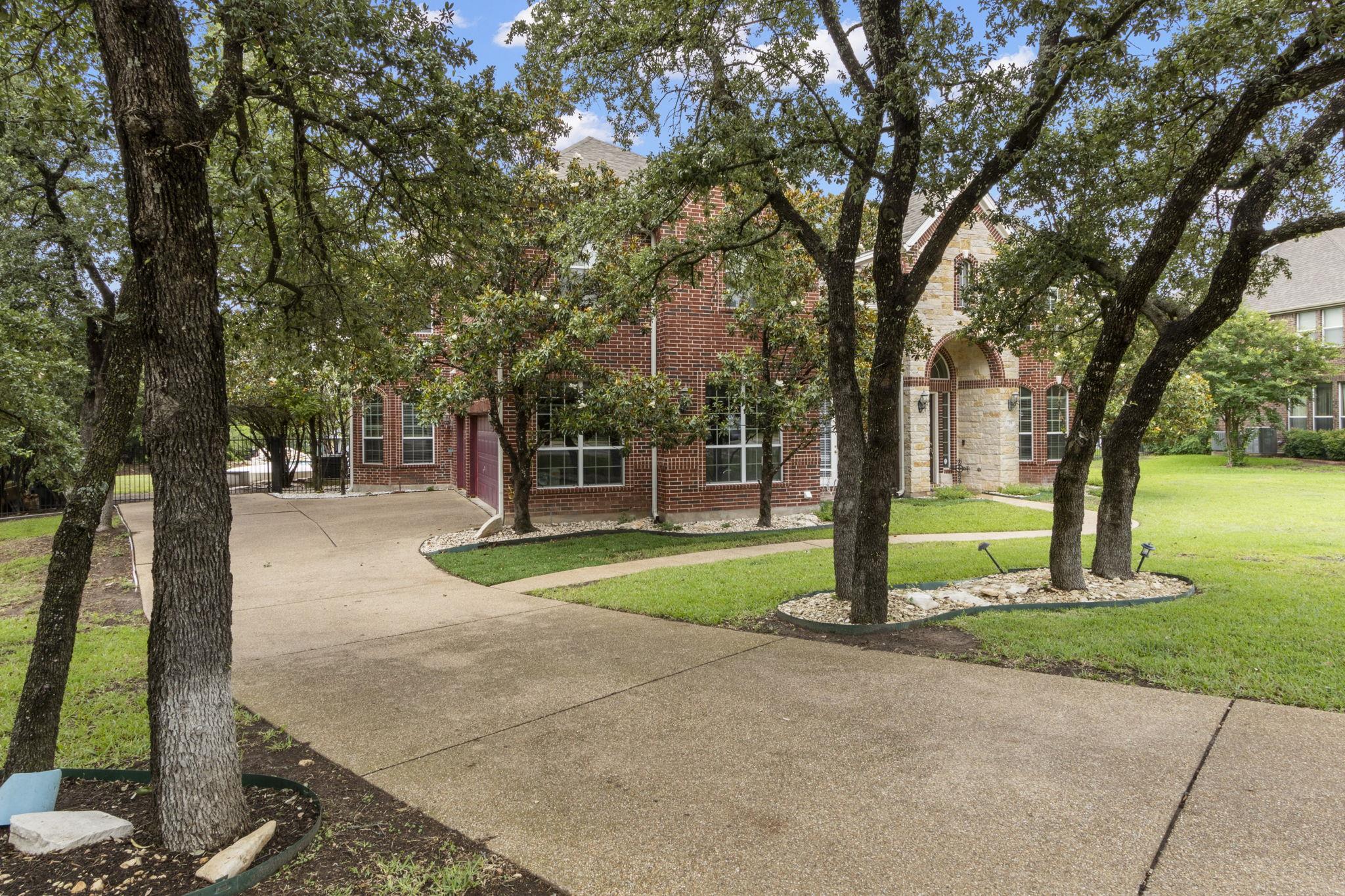 15 Sarazen Loop N, Georgetown, TX 78628