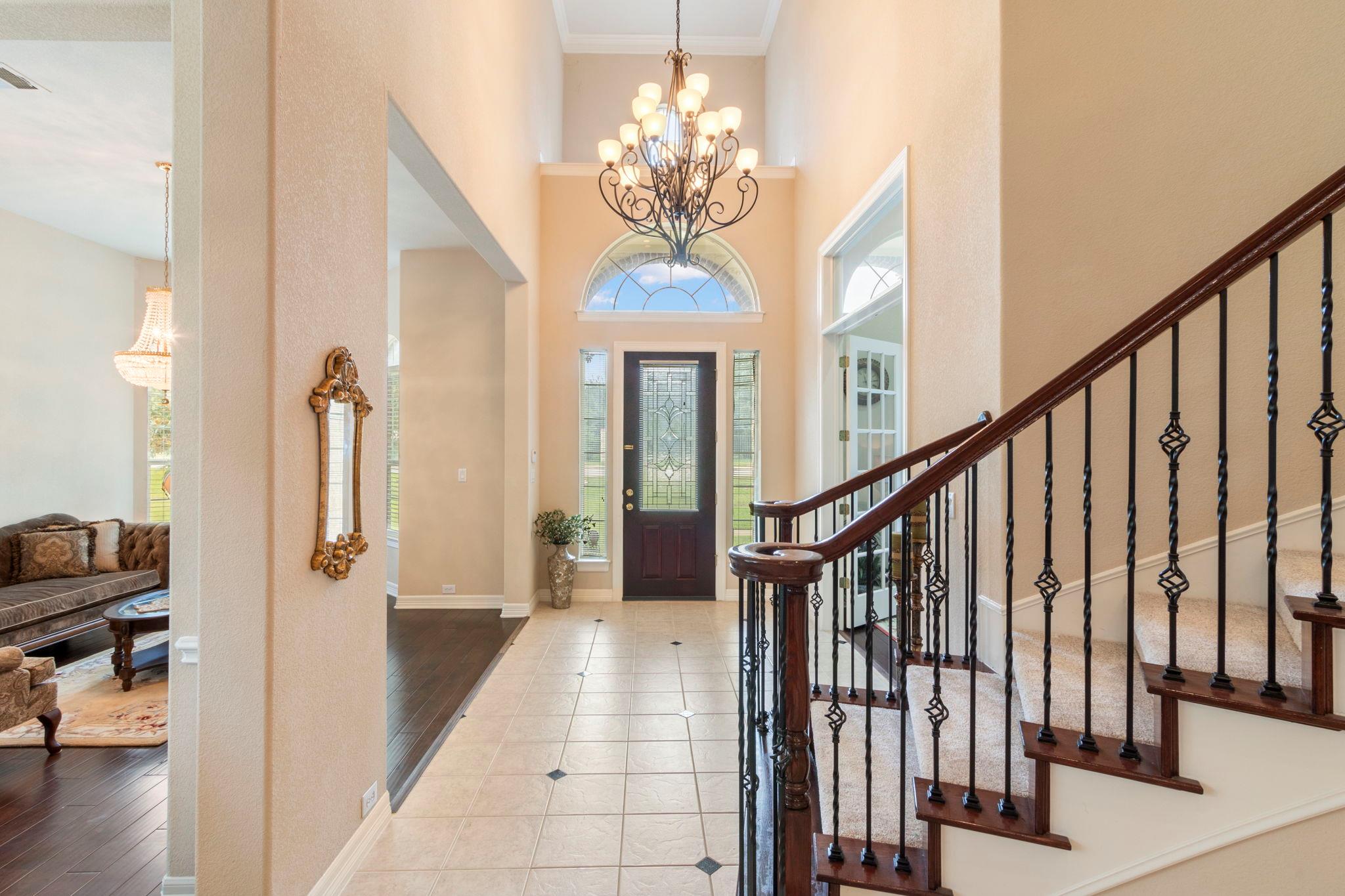 15 Sarazen Loop N, Georgetown, TX 78628