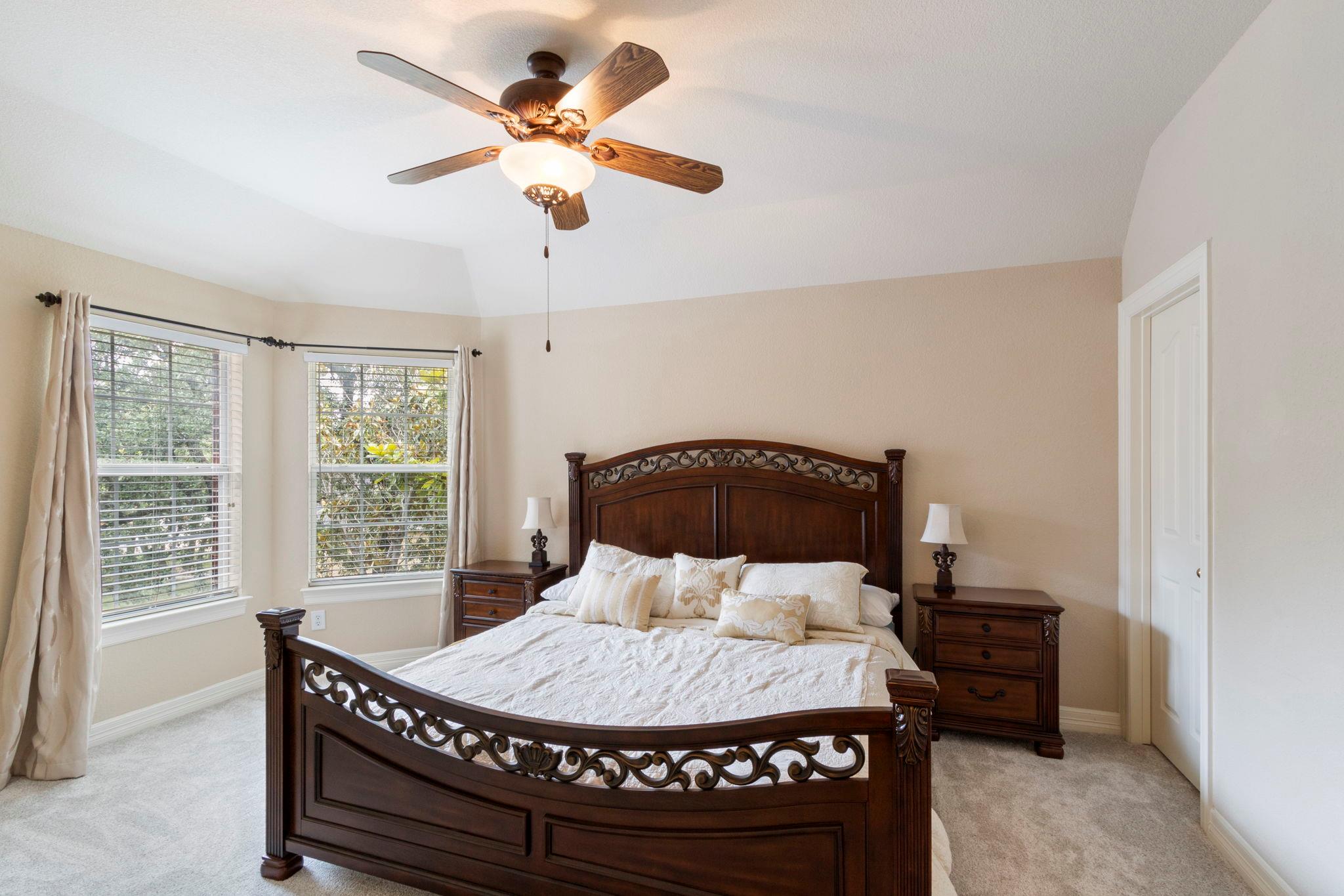 15 Sarazen Loop N, Georgetown, TX 78628