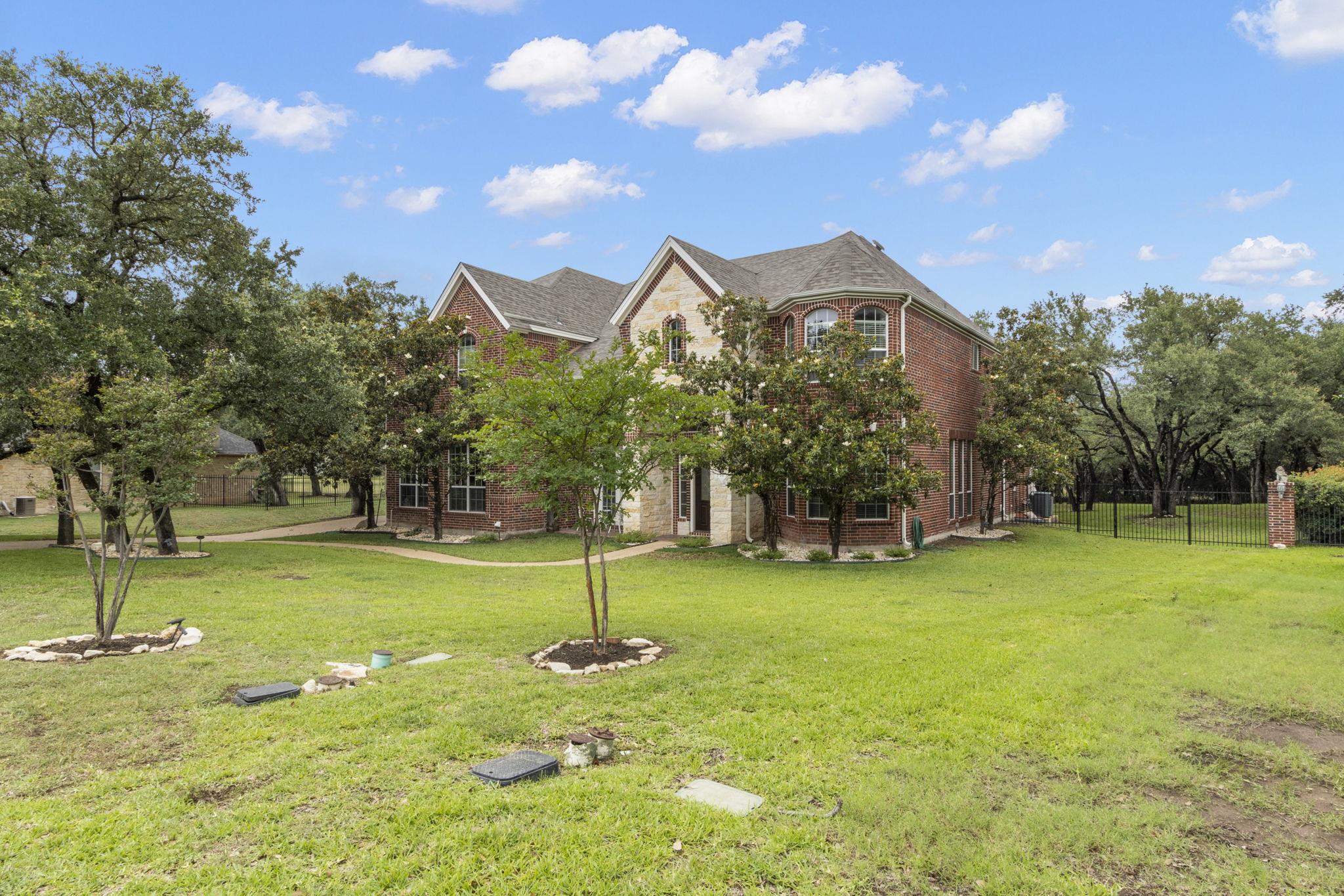 15 Sarazen Loop N, Georgetown, TX 78628