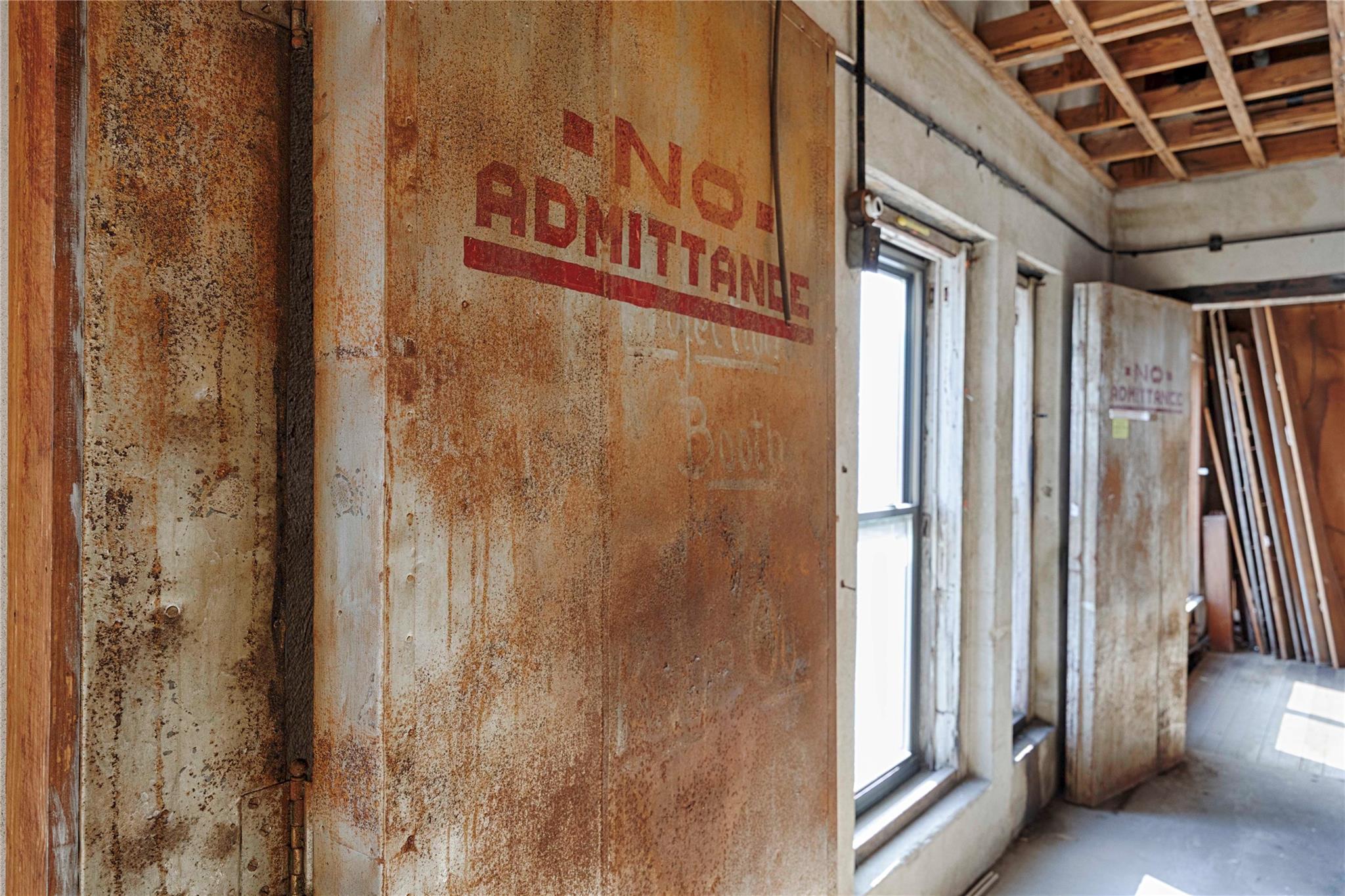 607 Lyons Ave, Schulenburg, TX 78956