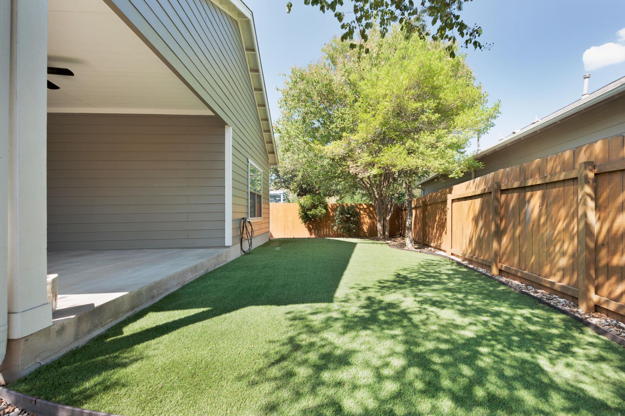 2200 Amur Dr, Austin, TX 78745