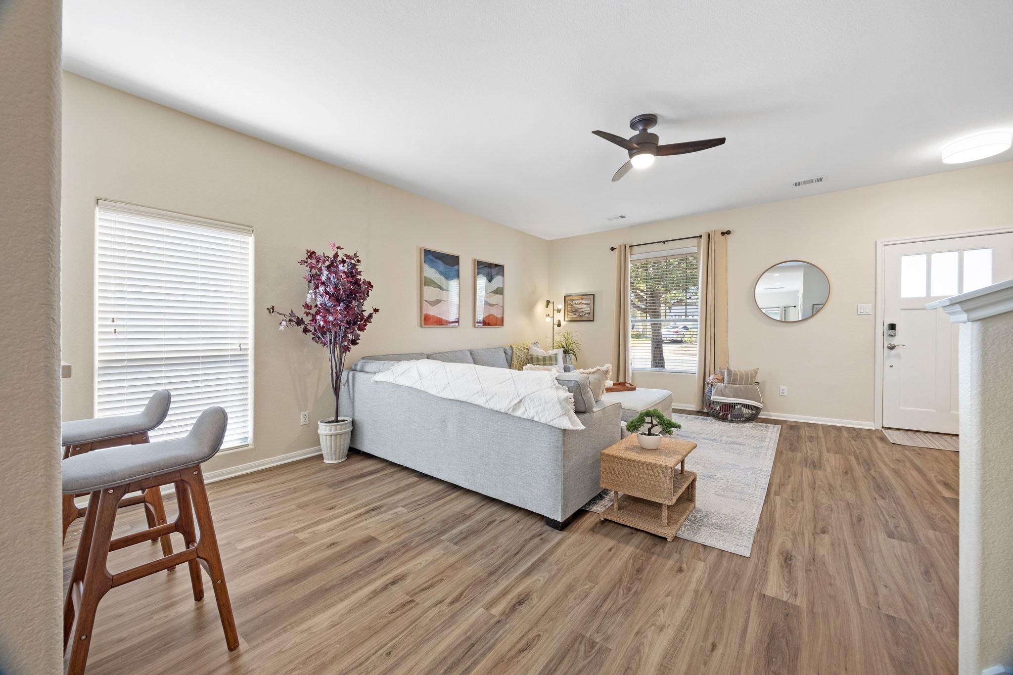 2200 Amur Dr, Austin, TX 78745