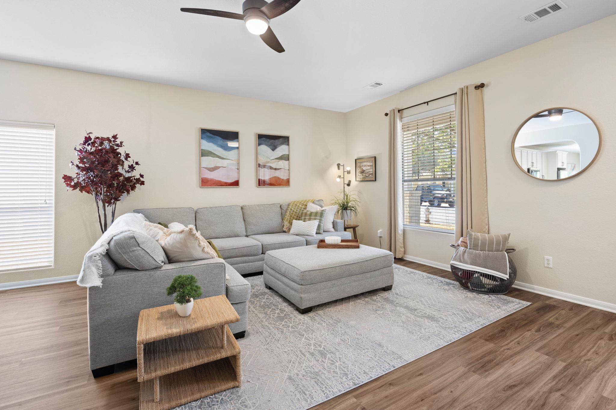 2200 Amur Dr, Austin, TX 78745