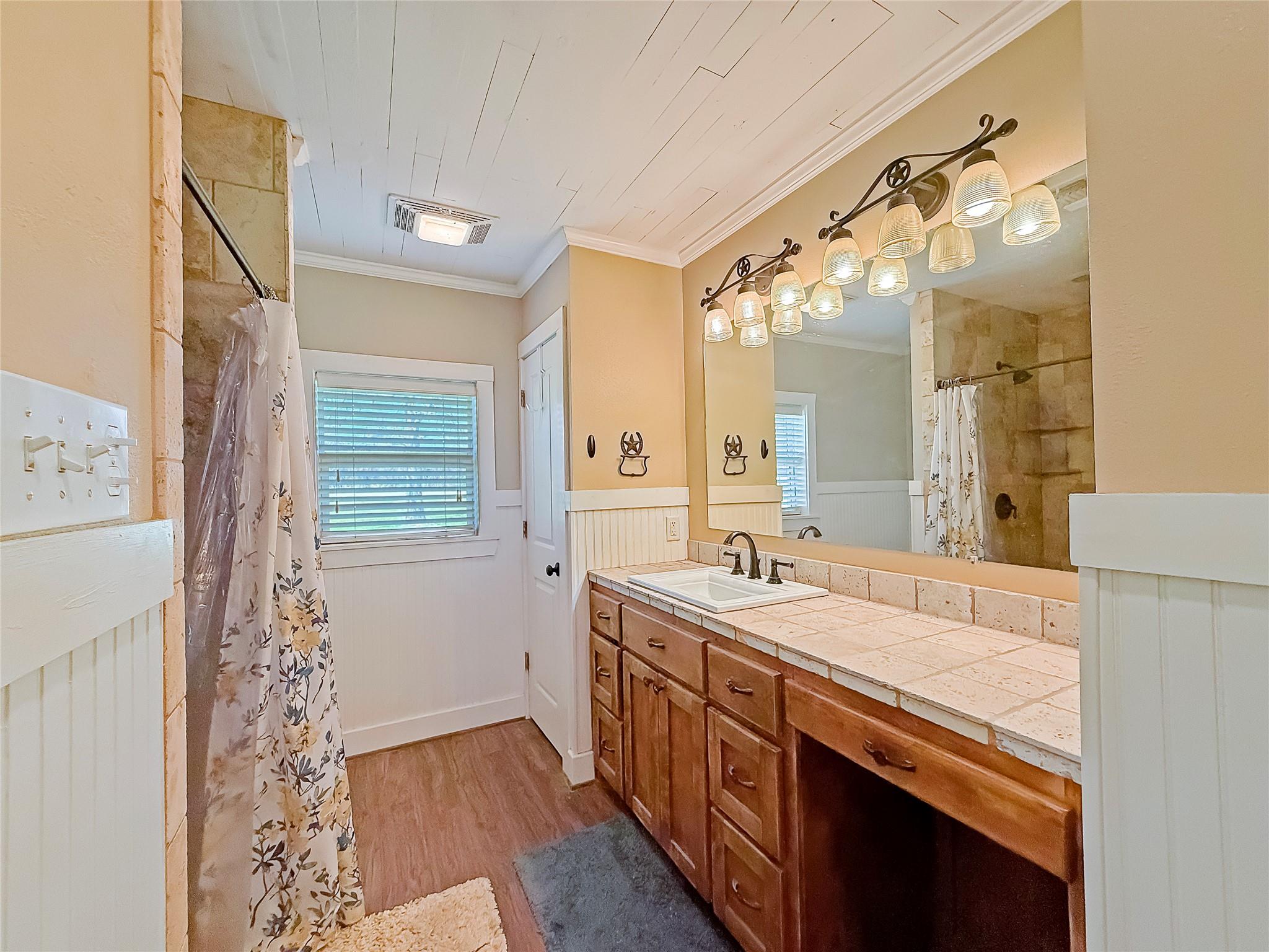 1401 Fm 112, Lexington, TX 78947