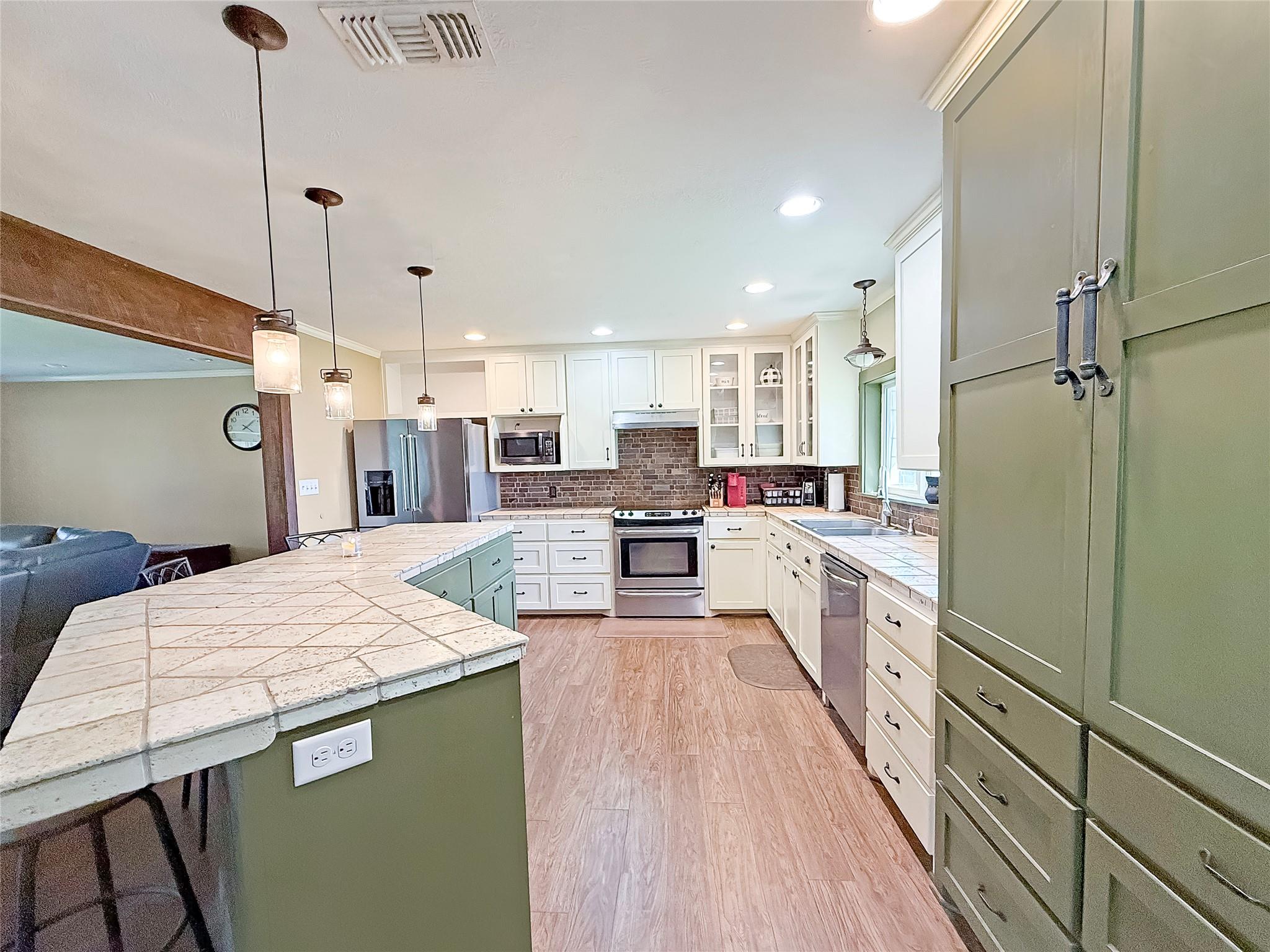 1401 Fm 112, Lexington, TX 78947