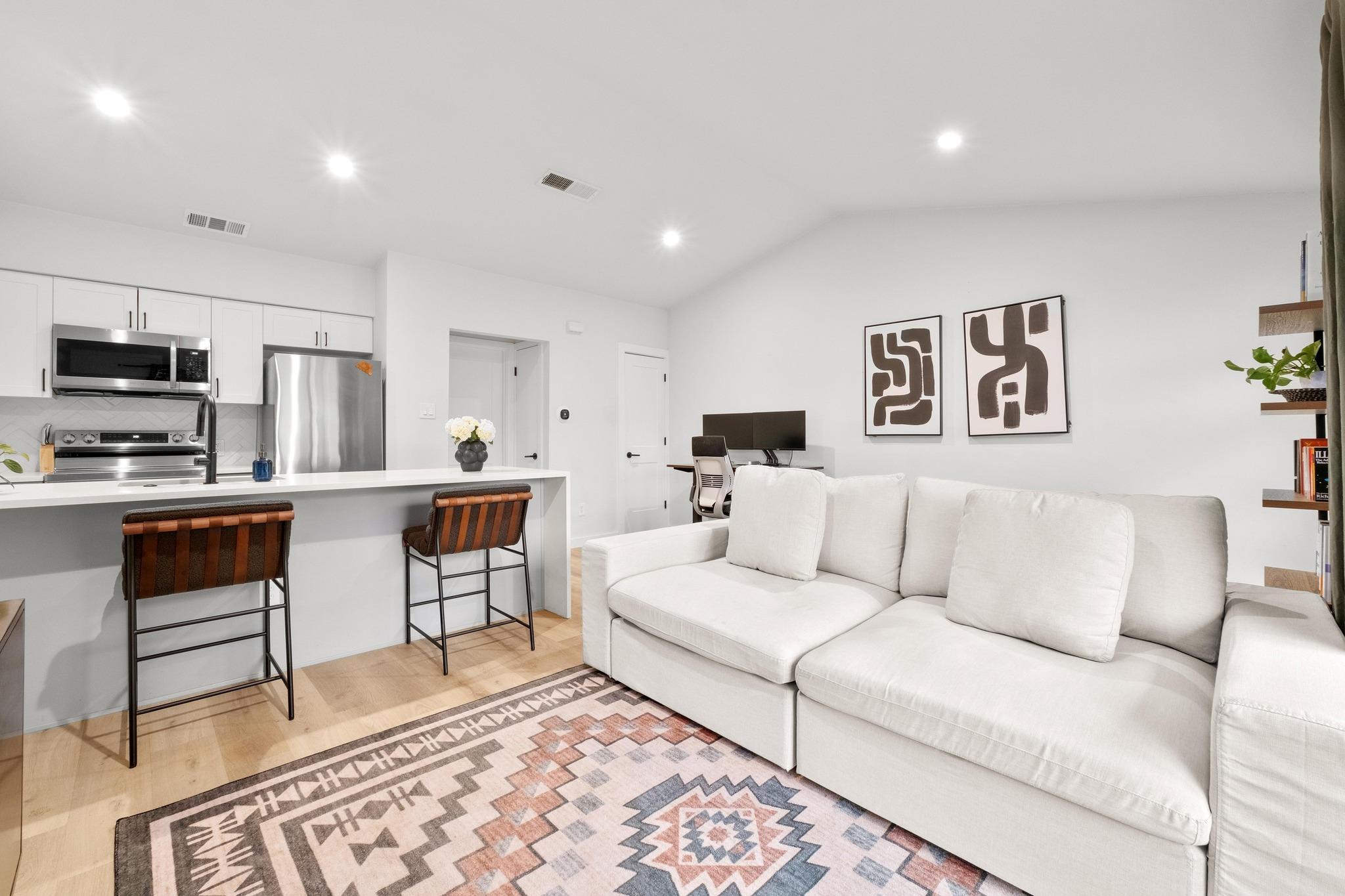 1213 Hollow Creek Dr # 3, Austin, TX 78704