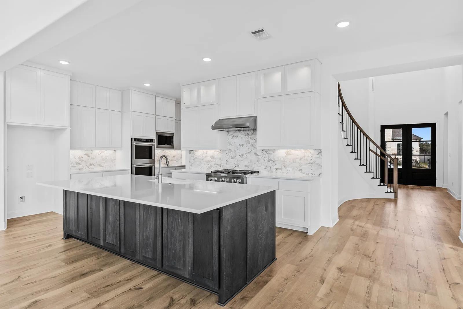 2004 Crimson Sunset Cv, Georgetown, TX 78628