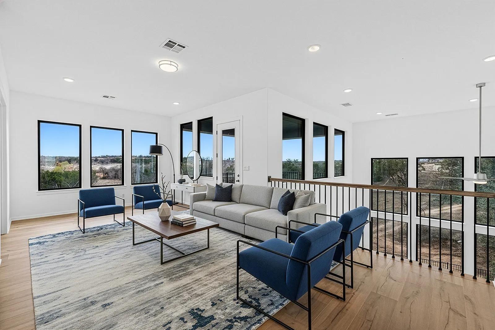 2004 Crimson Sunset Cv, Georgetown, TX 78628