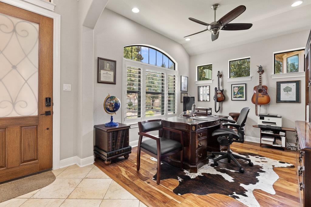 11712 Red Oak Valley Ln, Austin, TX 78732