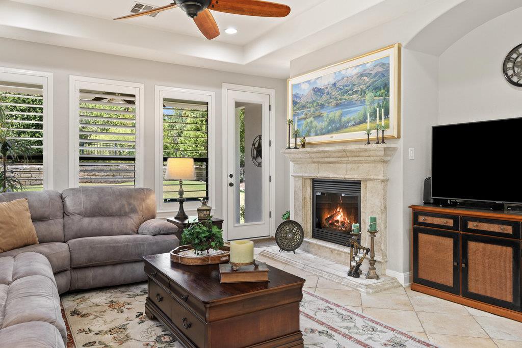 11712 Red Oak Valley Ln, Austin, TX 78732