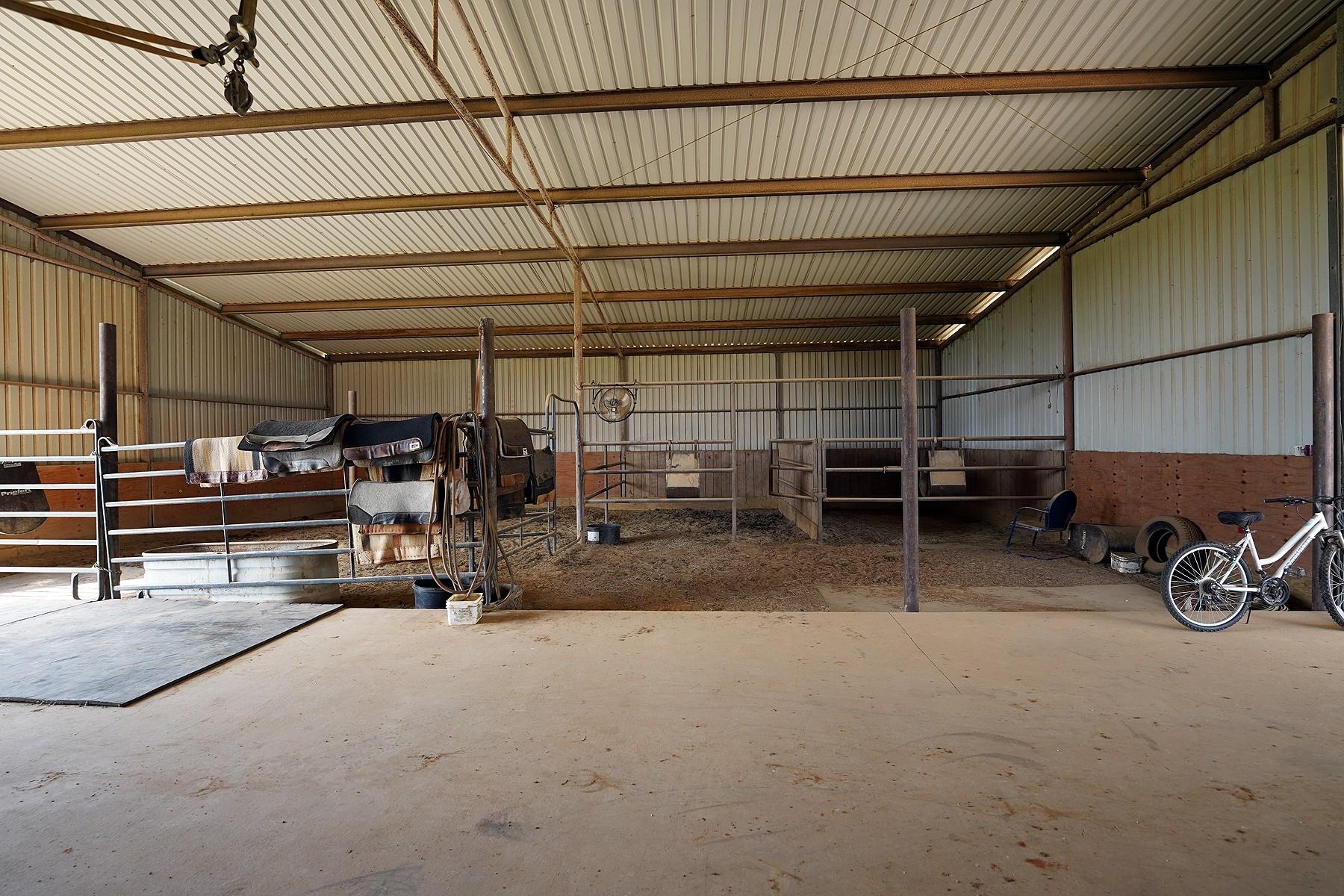 2542 Witter Rd, Lockhart, TX 78644