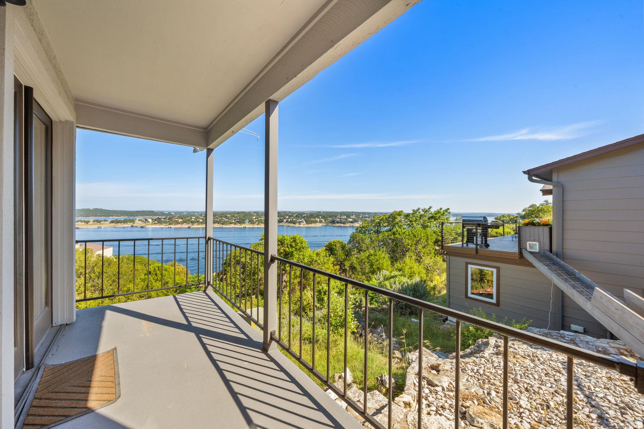 721 Mariner Dv, Lakeway, TX 78734