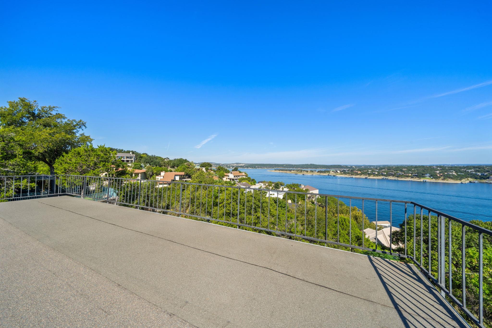 721 Mariner Dv, Lakeway, TX 78734