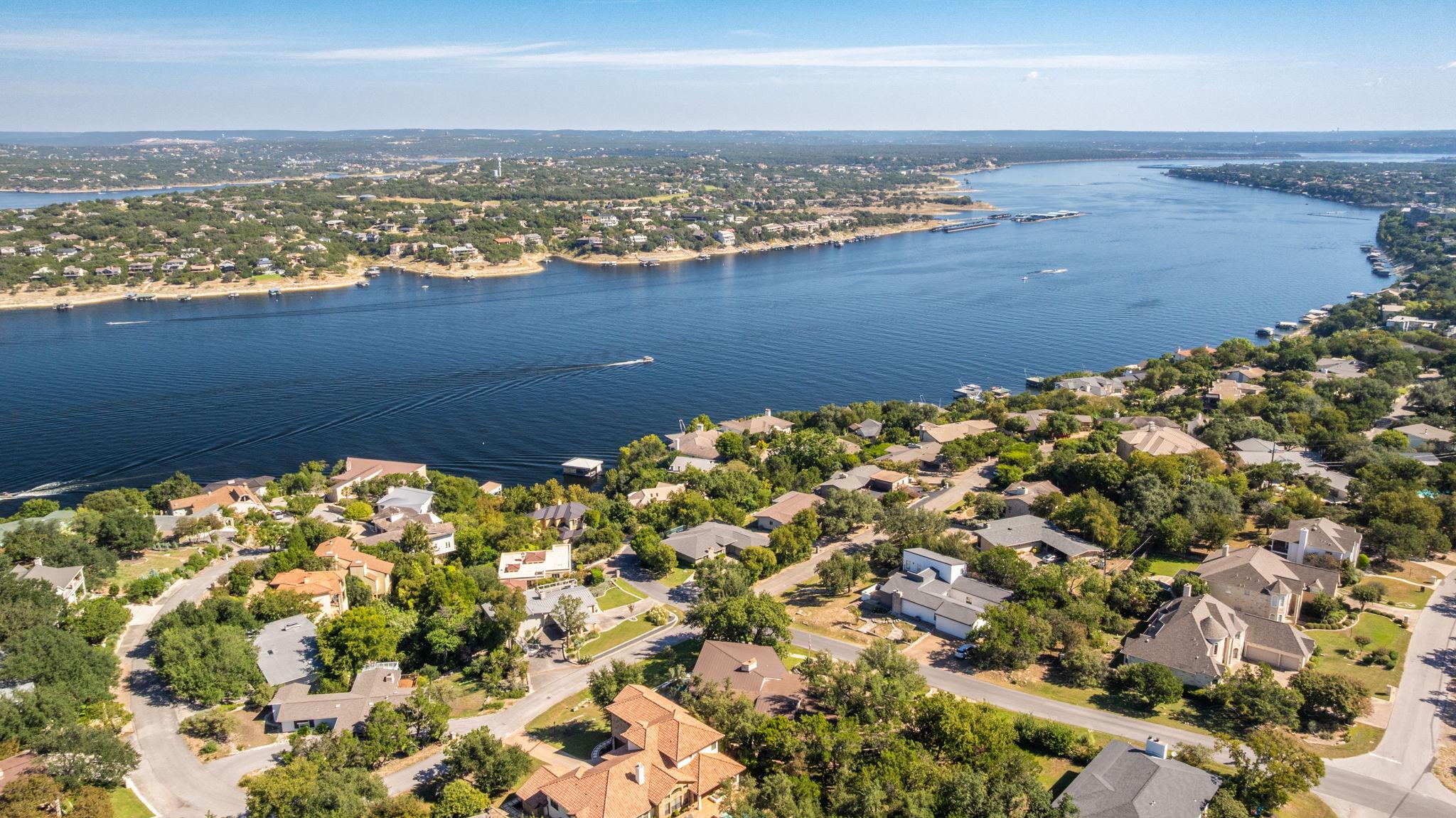 721 Mariner Dv, Lakeway, TX 78734